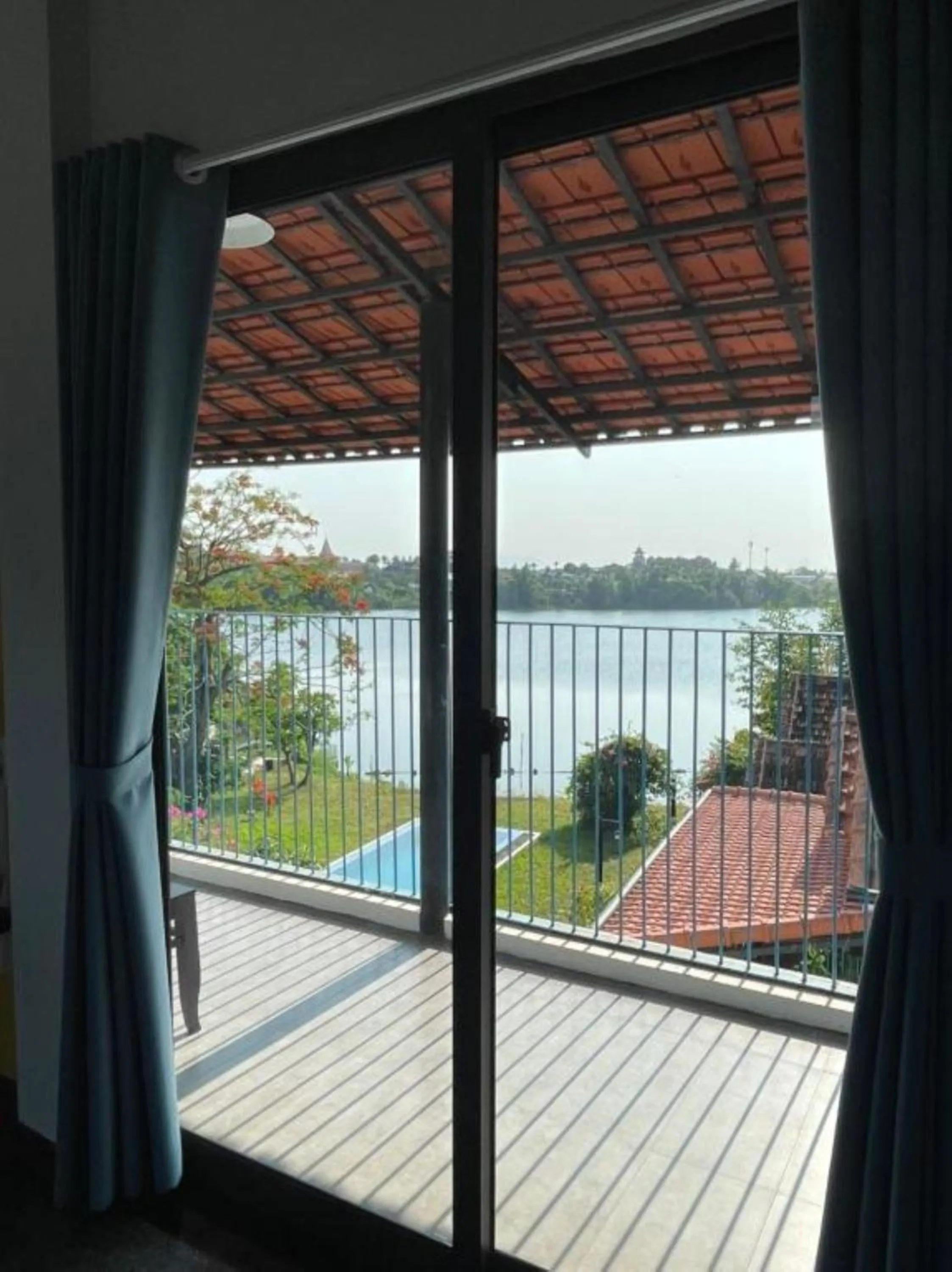 Day in La Y Riverview