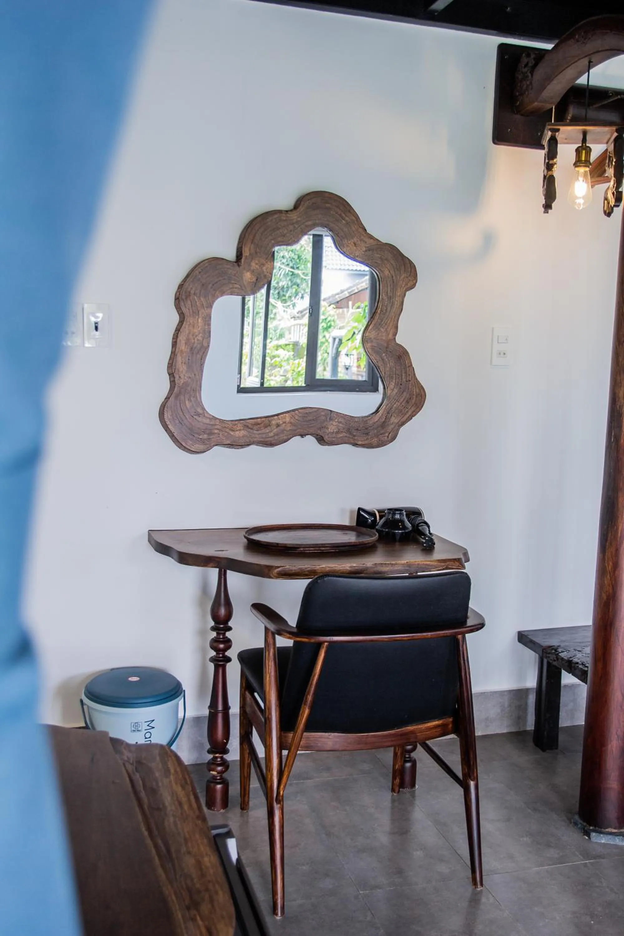 Seating area in La Y Riverview