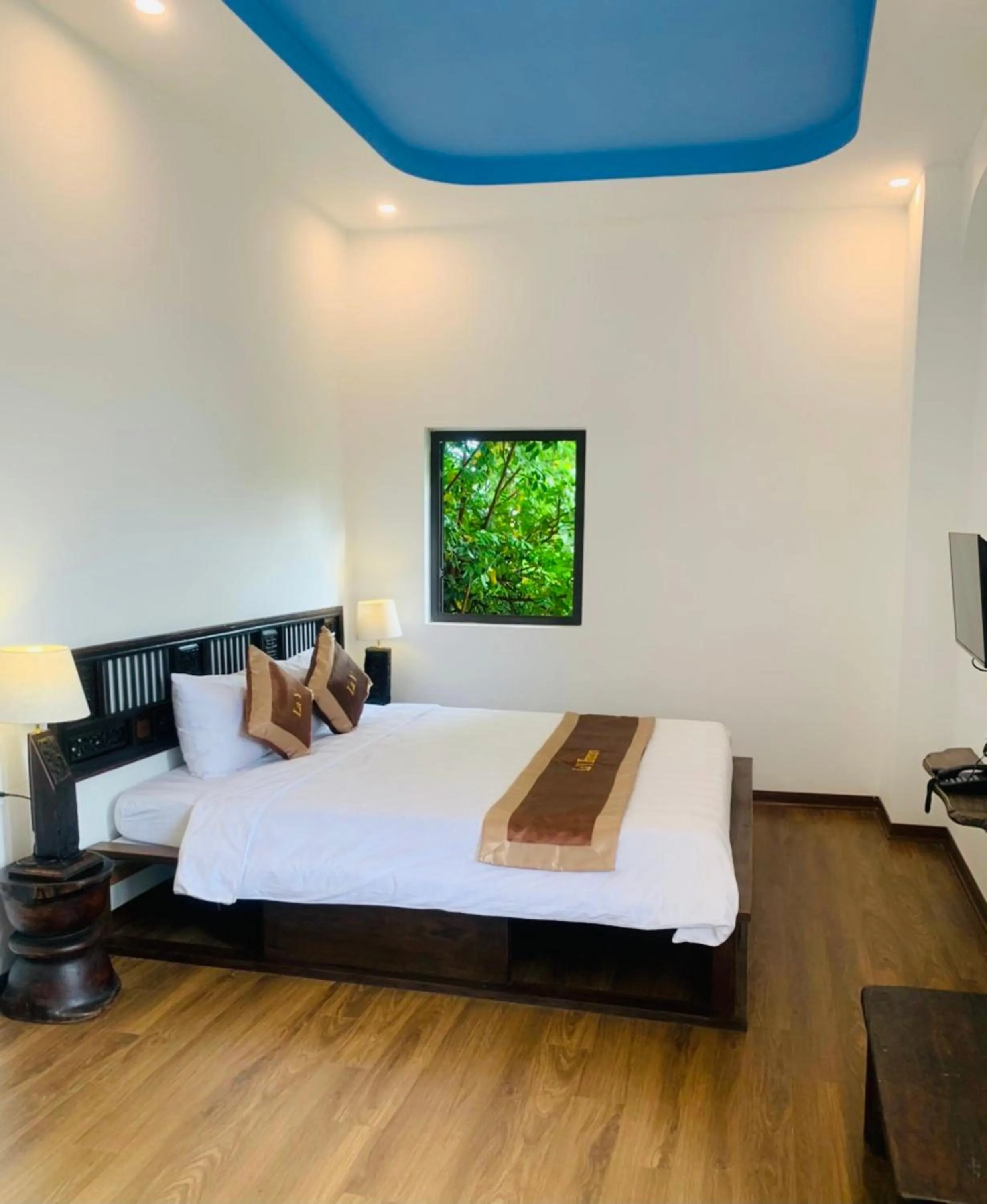 Bed in La Y Riverview