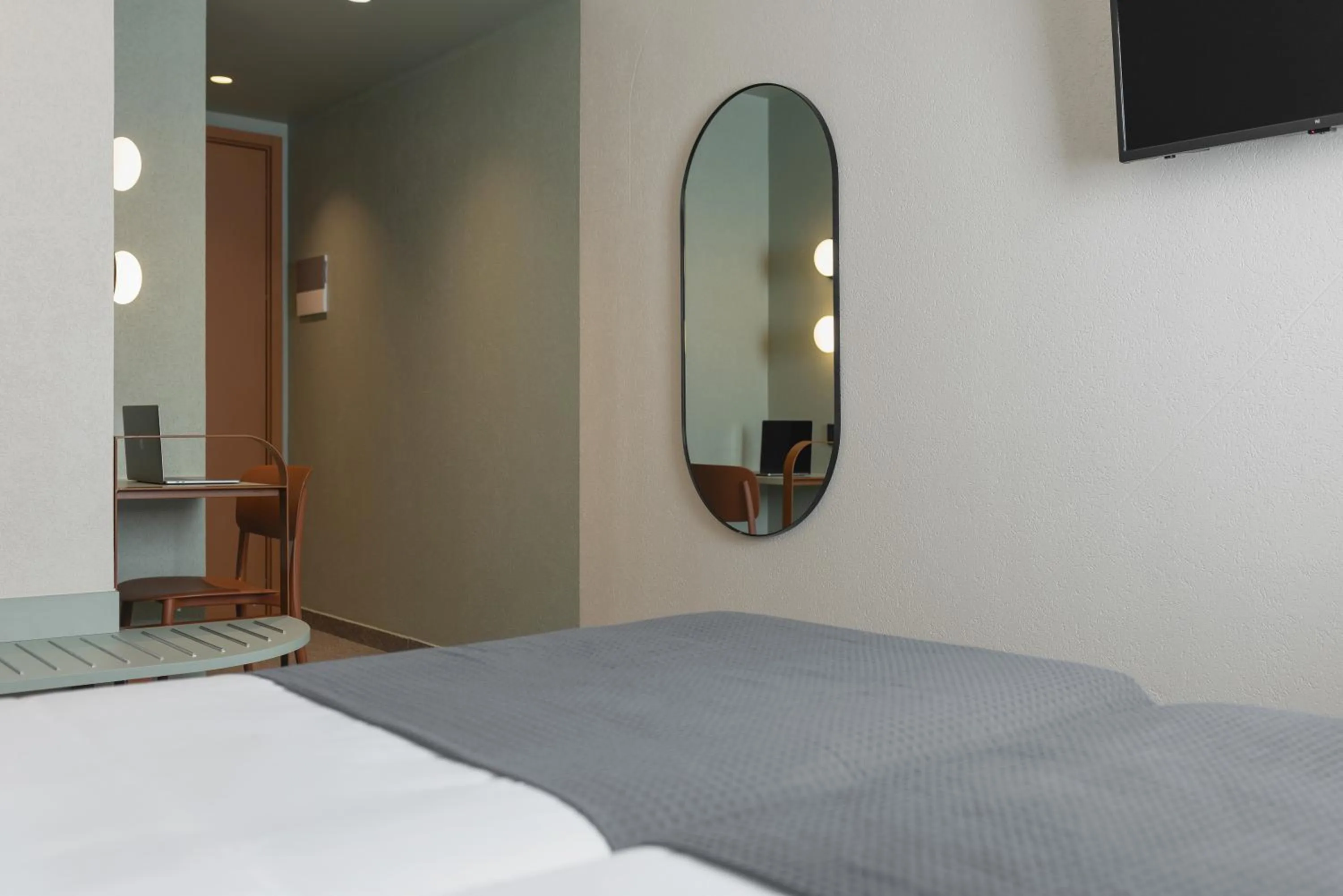 Bedroom, Bed in Evripides Hotel