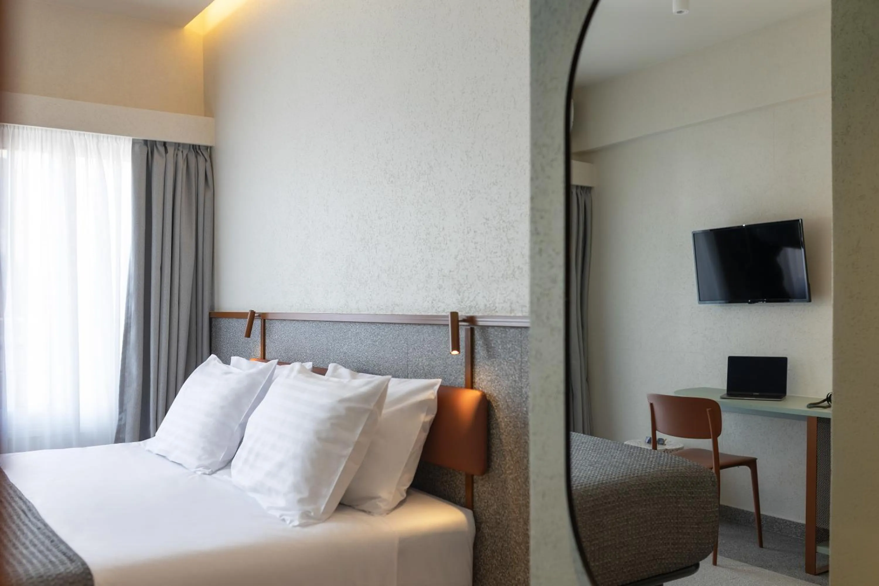 Bedroom, Bed in Evripides Hotel