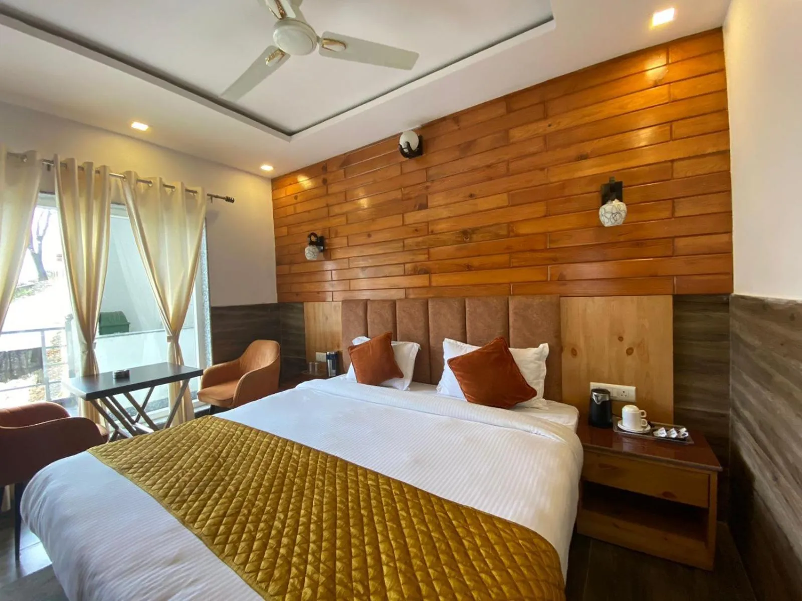 View (from property/room), Bed in The Aesthetic Hotel & Restaurant