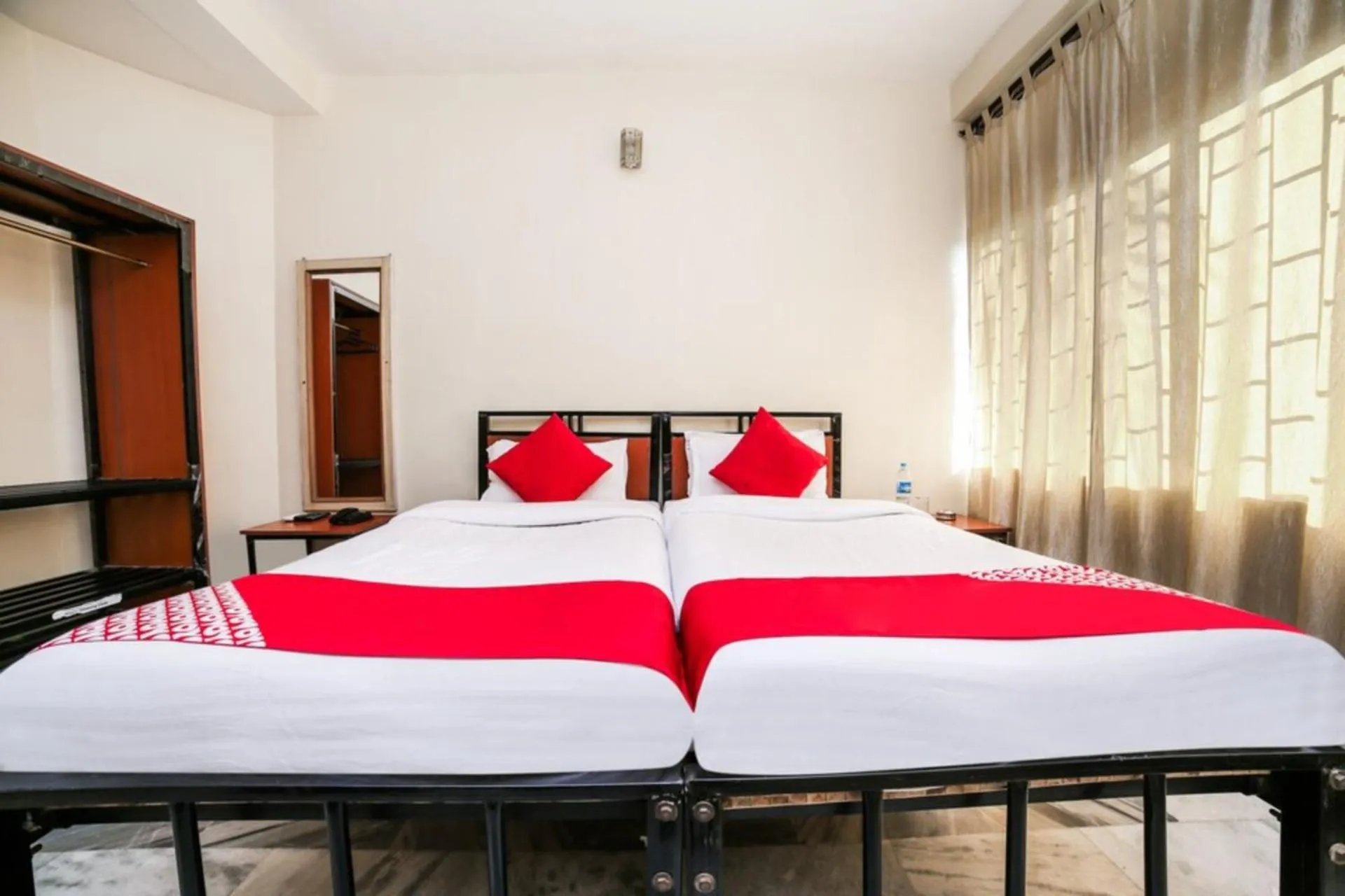 Bedroom in Uttam Guest House