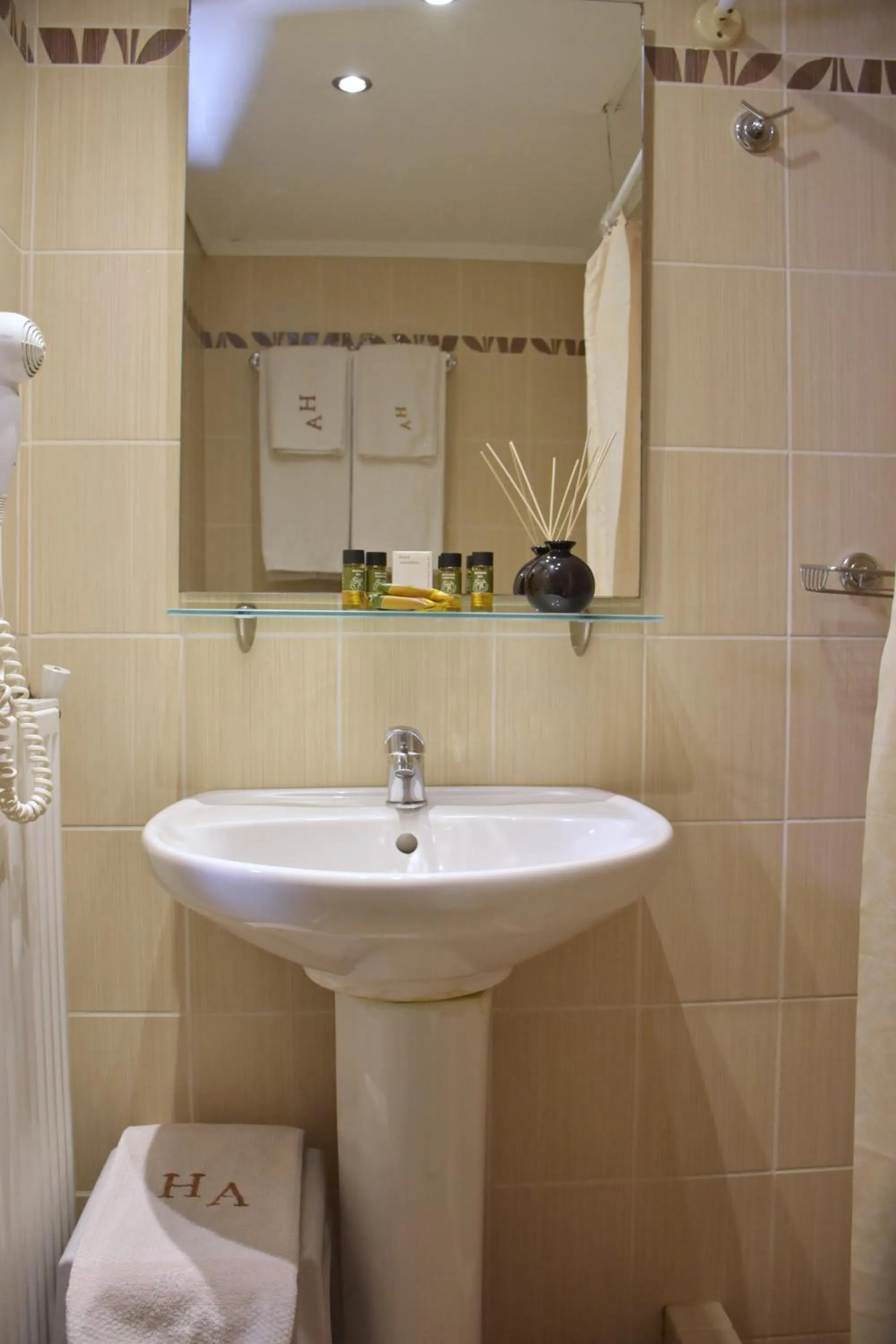 Bathroom in Arethusa Hotel Athens