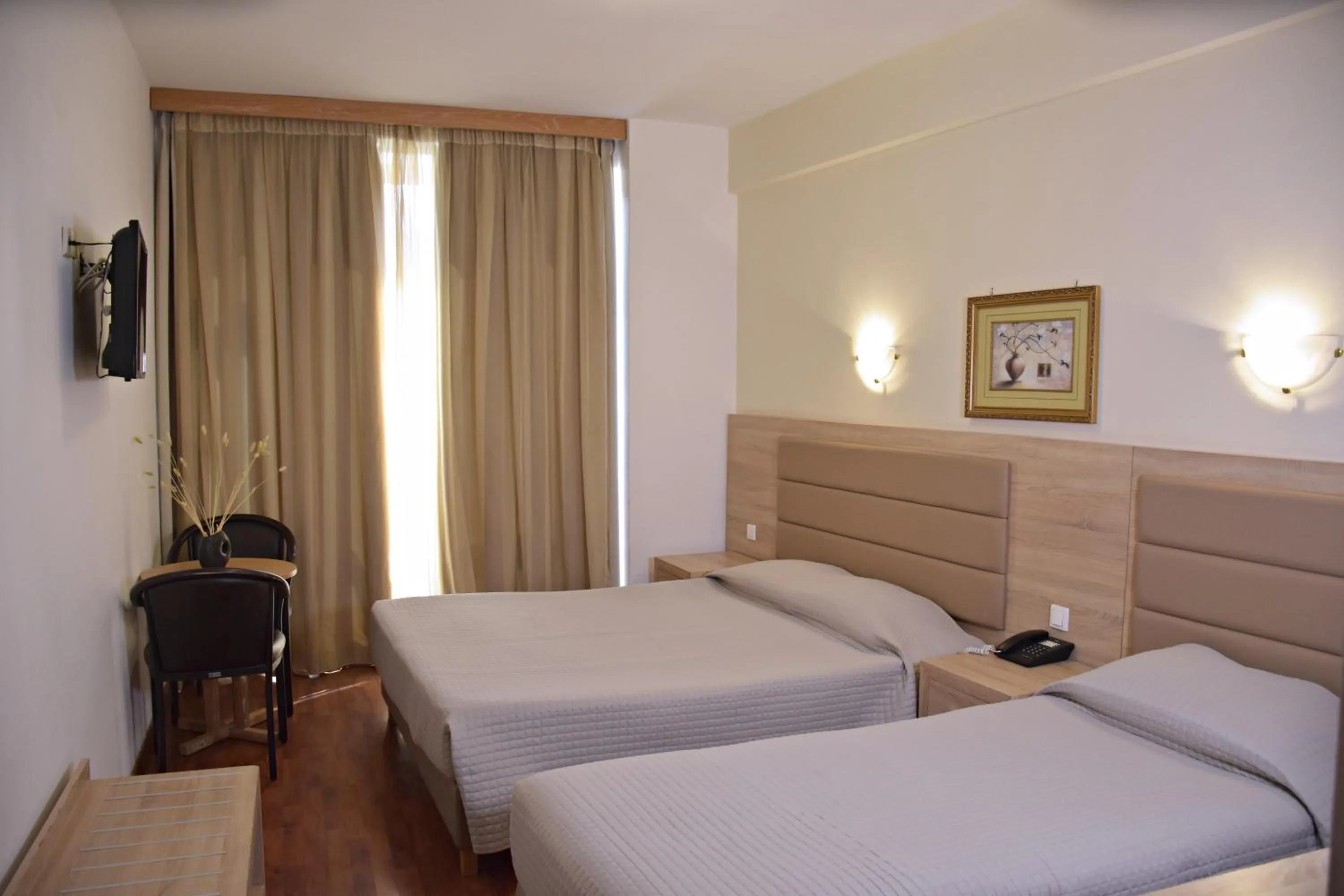 Bedroom, Bed in Arethusa Hotel Athens