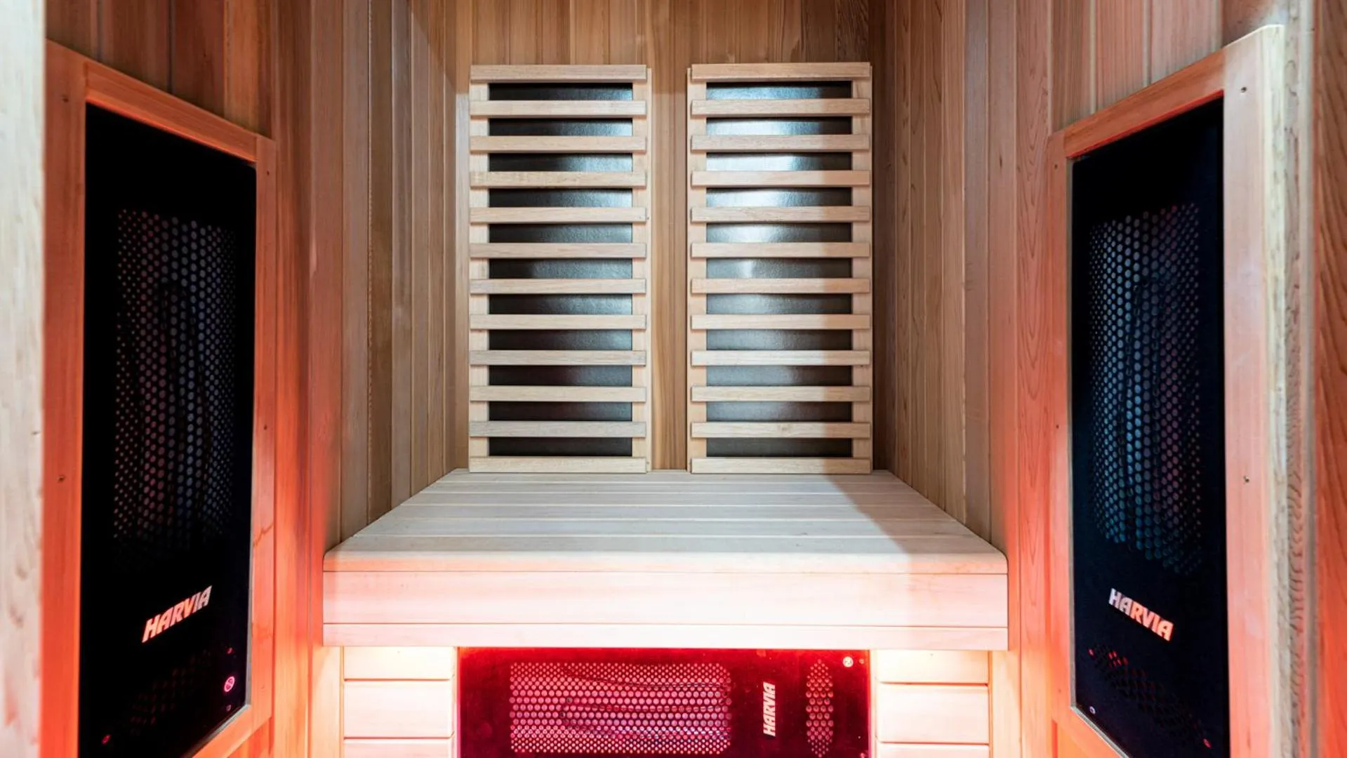 Sauna in Apartament Cortina