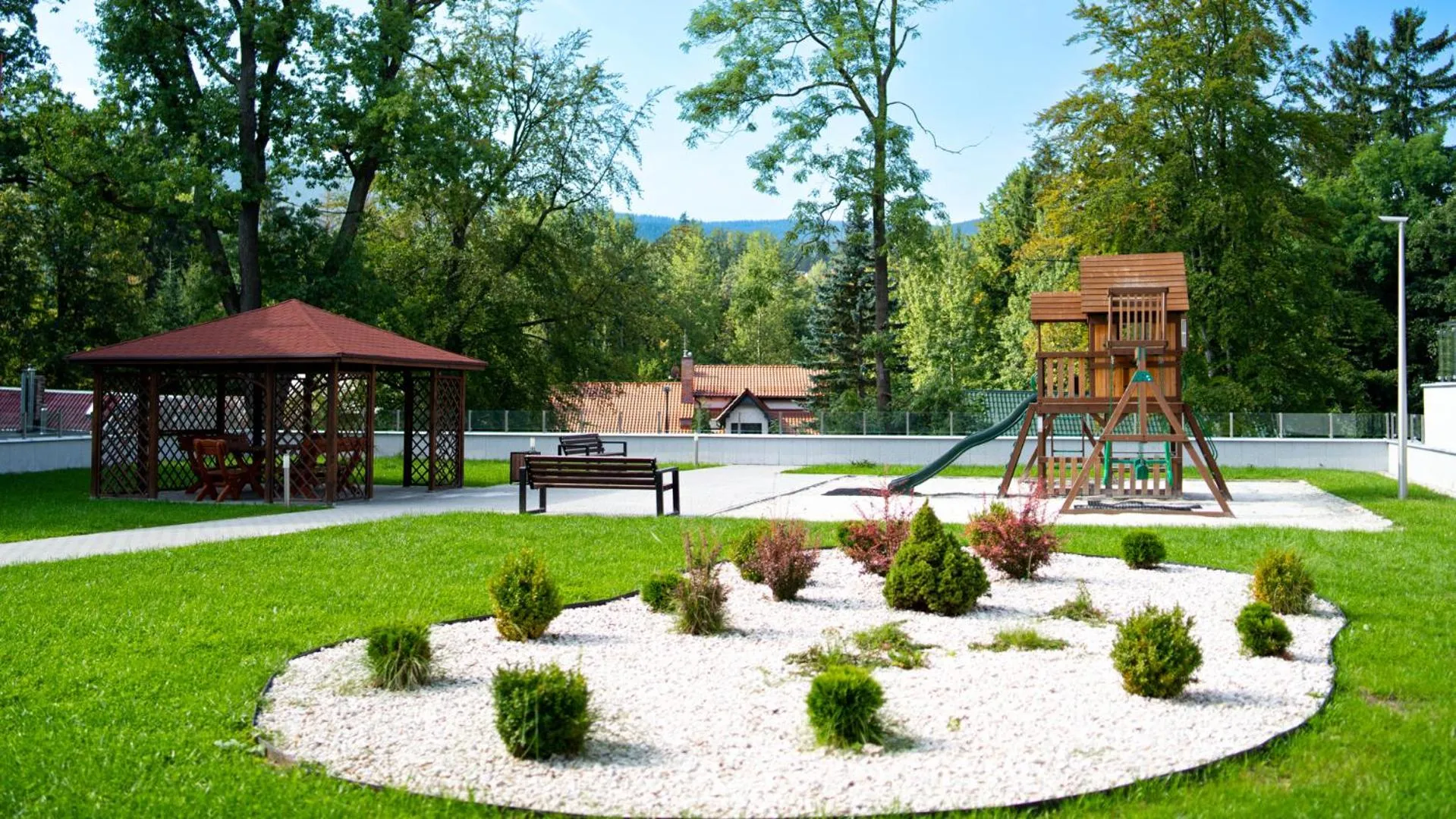 Children play ground in Apartament Cortina