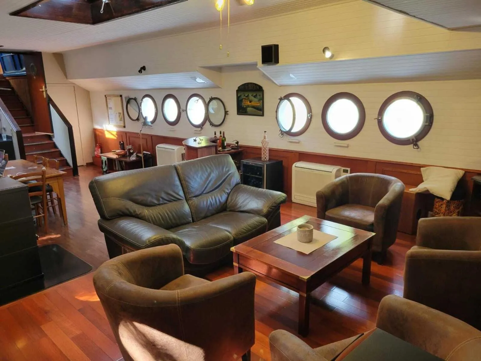 Living room in Péniche Mirage-chambre d'hôtes