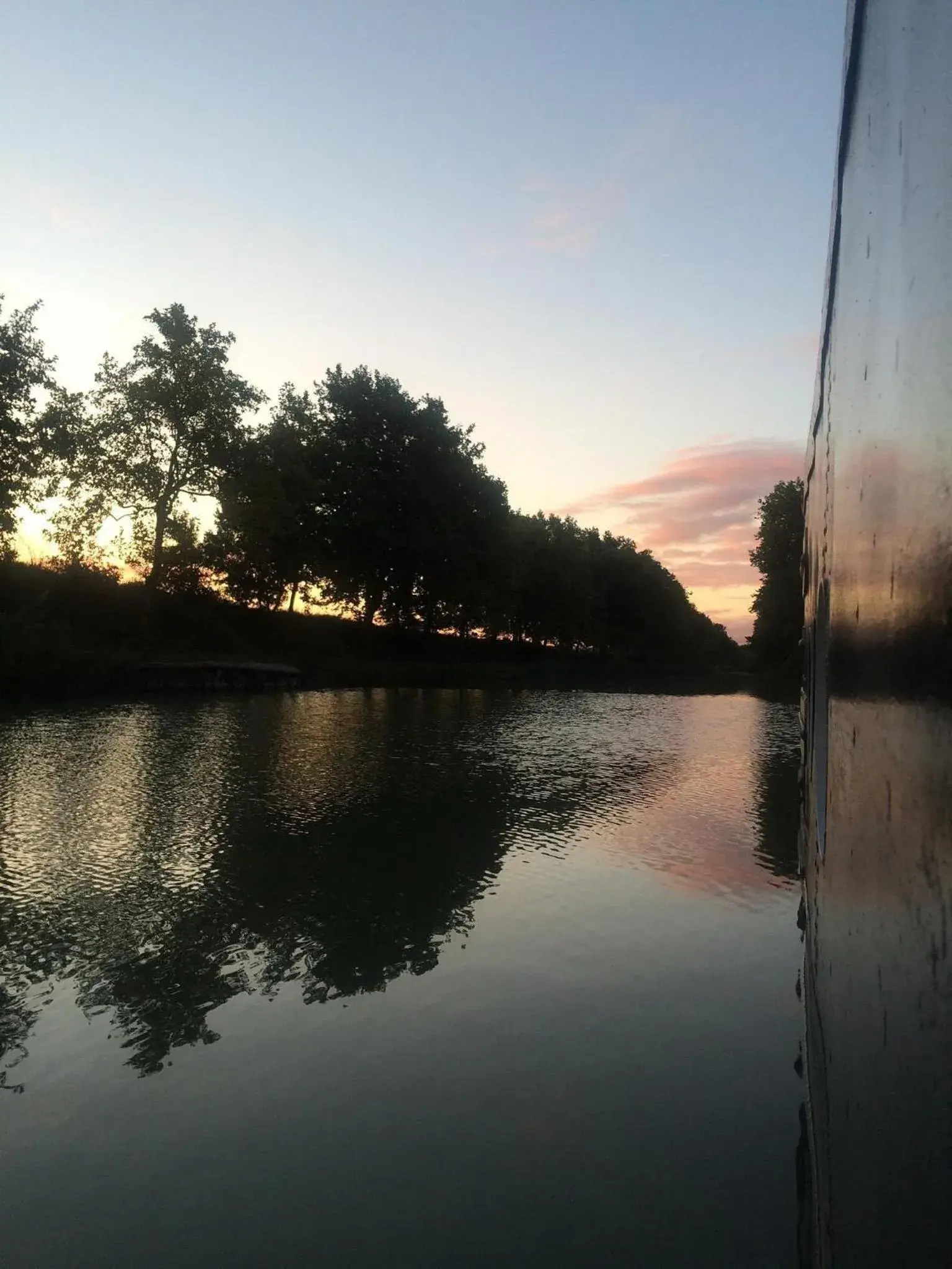 Property building in Péniche Mirage-chambre d'hôtes Property building in Péniche Mirage-chambre d'hôtes