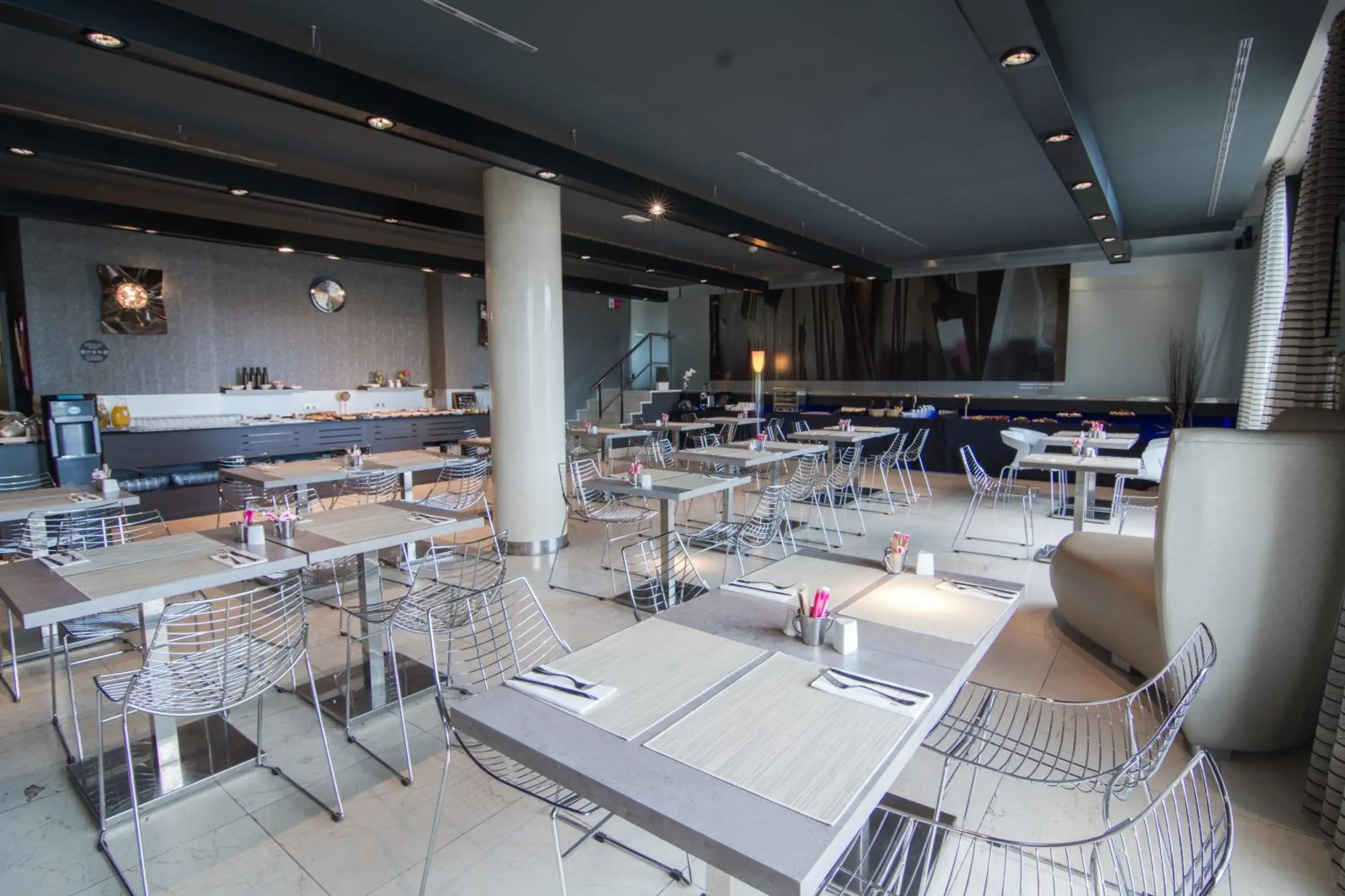 Restaurant/places to eat in Petit Palace Tamarises Restaurant/places to eat in Petit Palace Tamarises