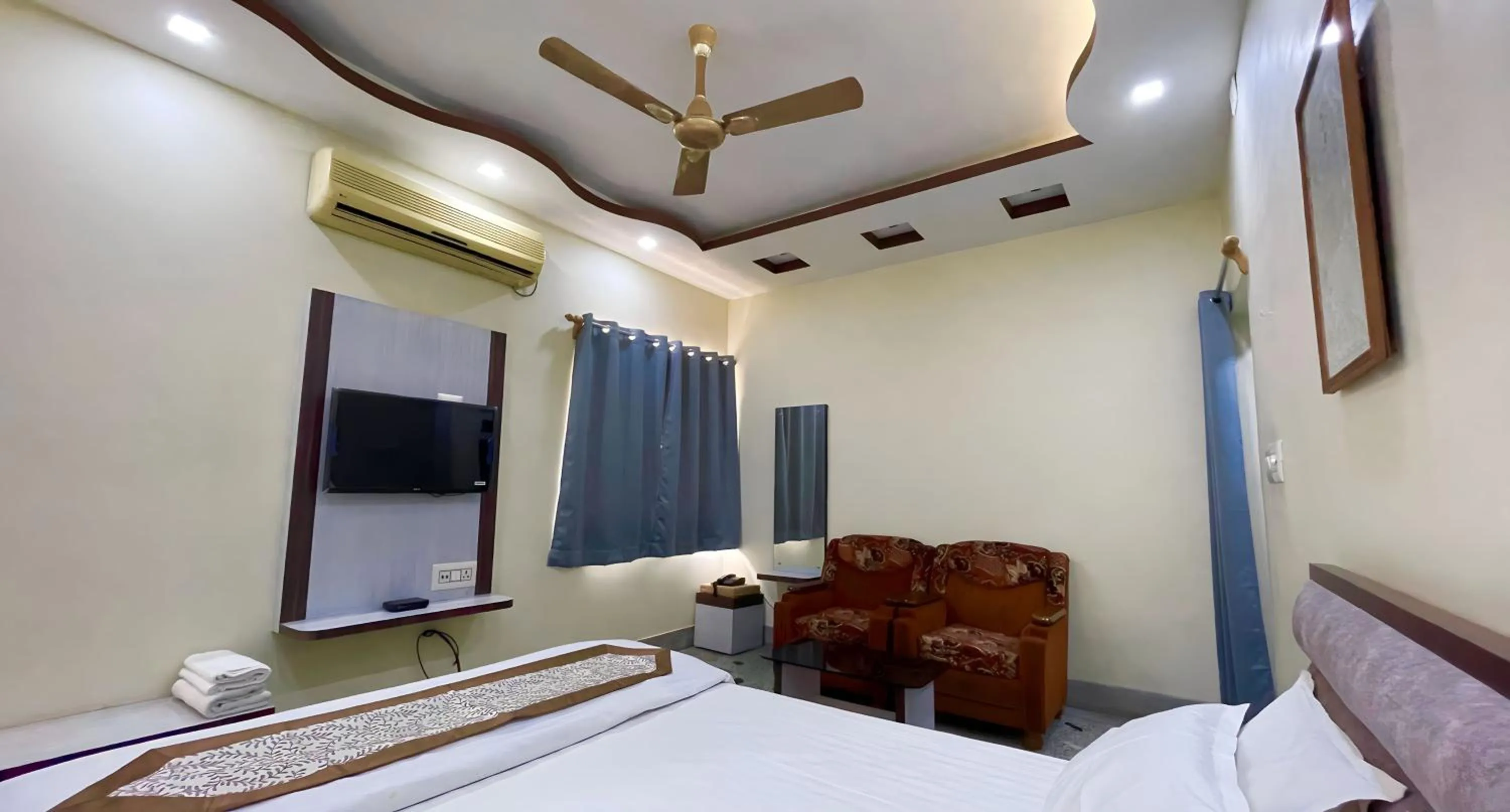 Bedroom, Bed in Hotel Basundhara
