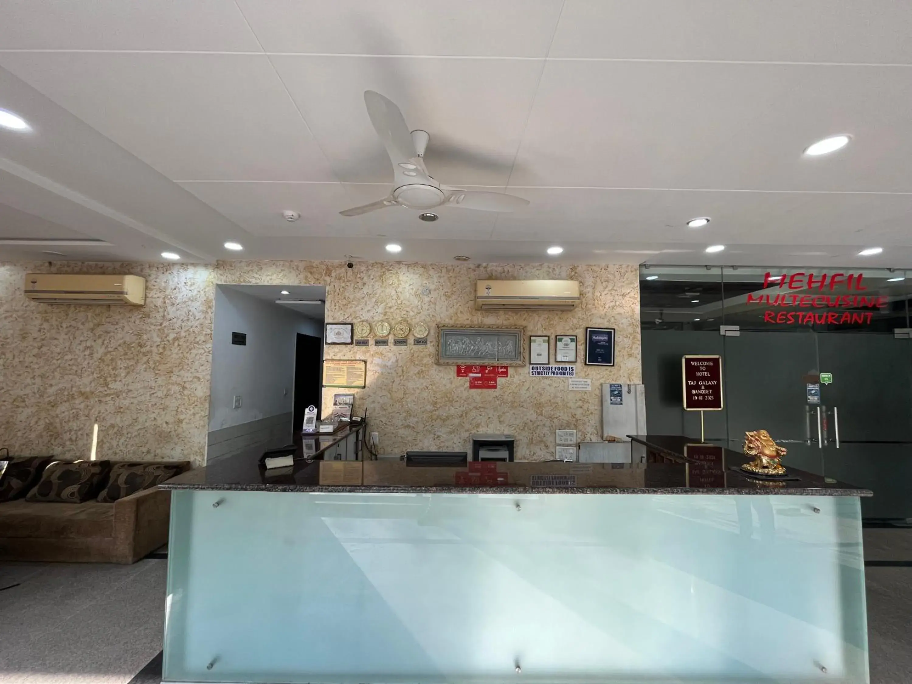 Lobby or reception in Hotel Taj Galaxy Lobby or reception in Hotel Taj Galaxy