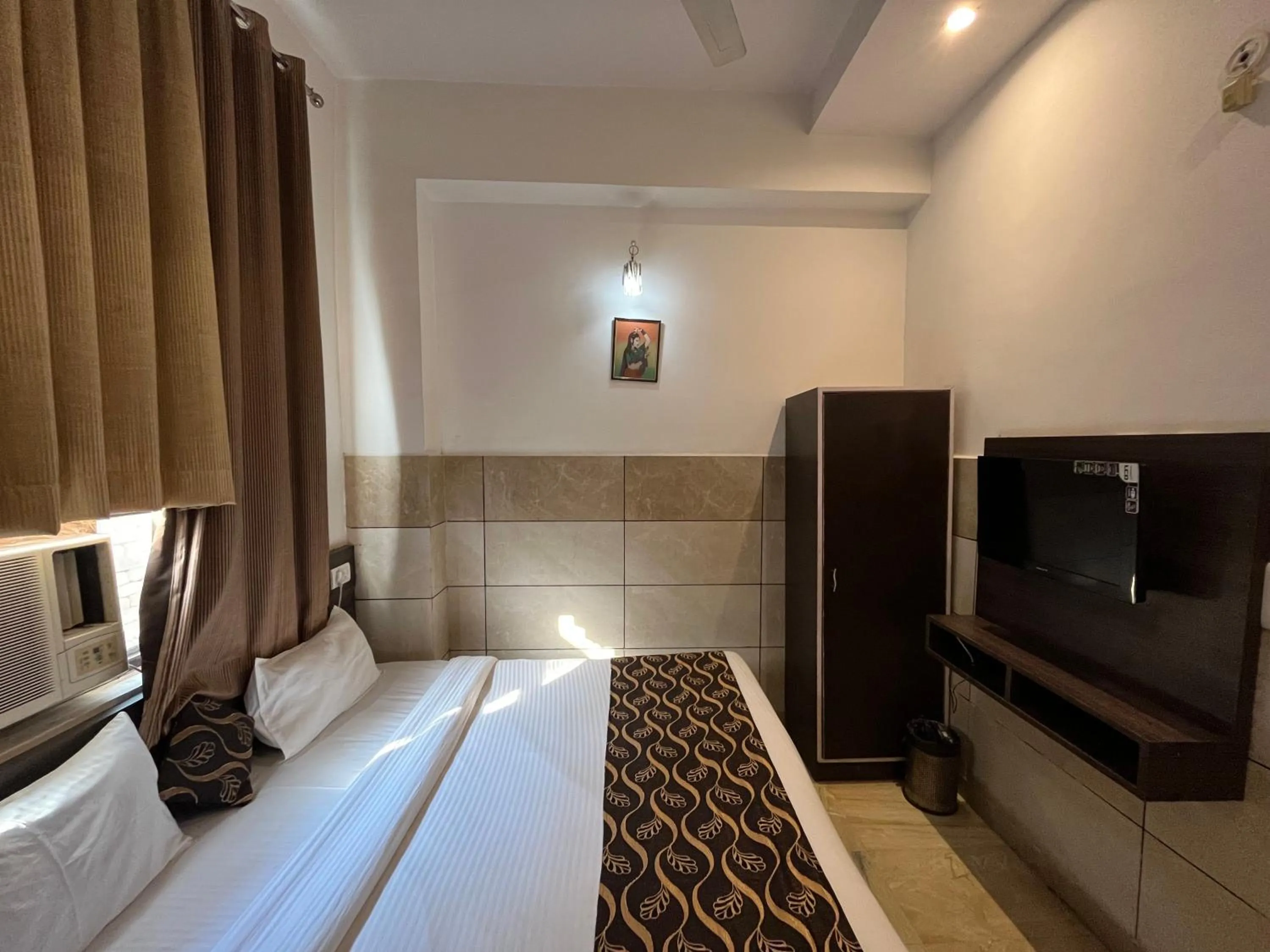 Bedroom, Bed in Hotel Taj Galaxy