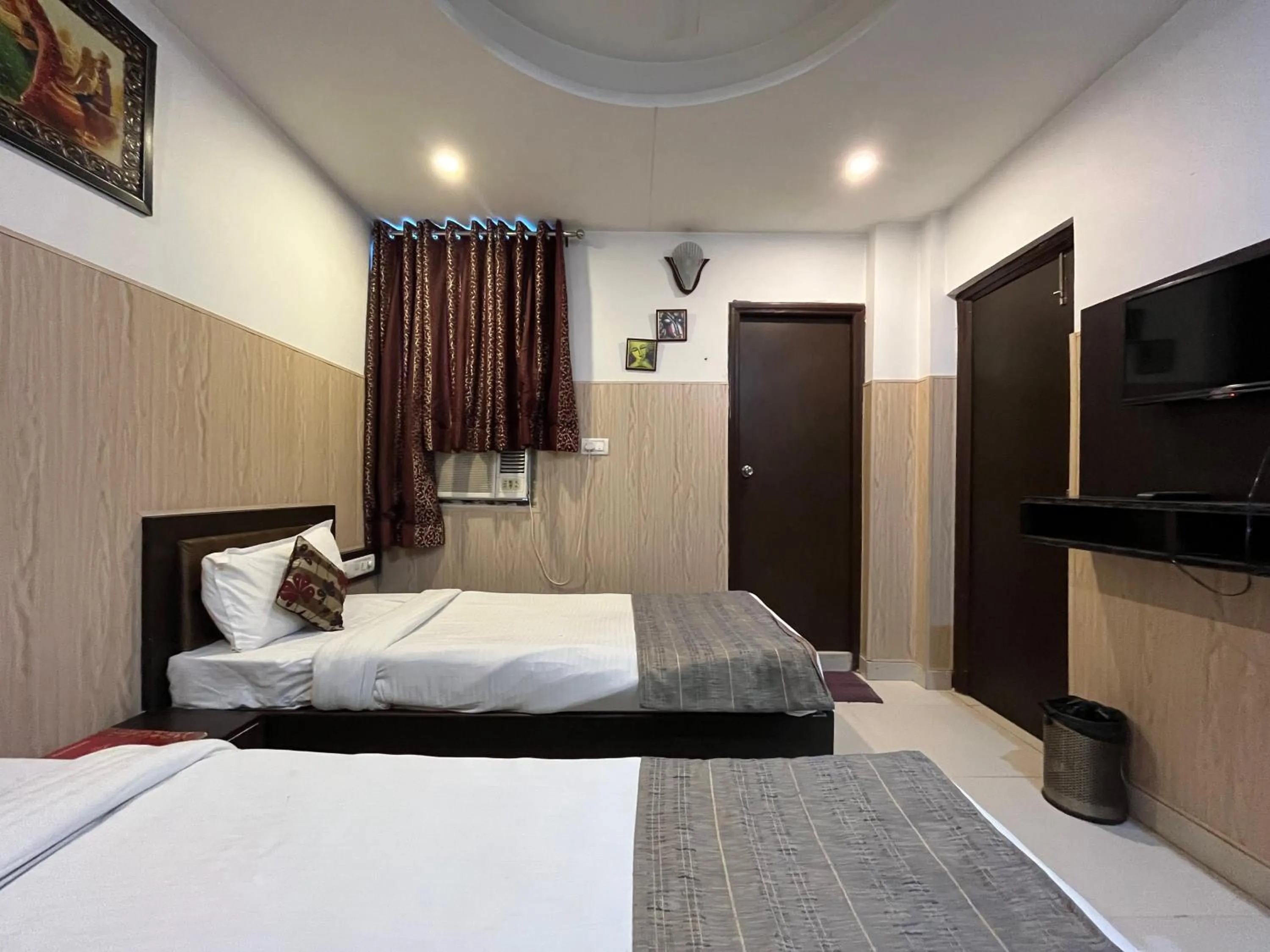 Bedroom, Bed in Hotel Taj Galaxy