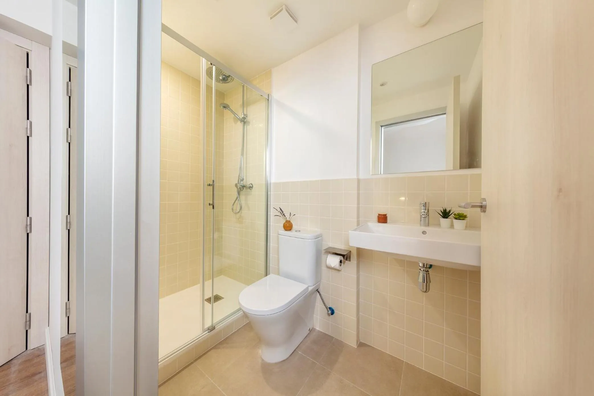 Bathroom in Som Nit Port Vell