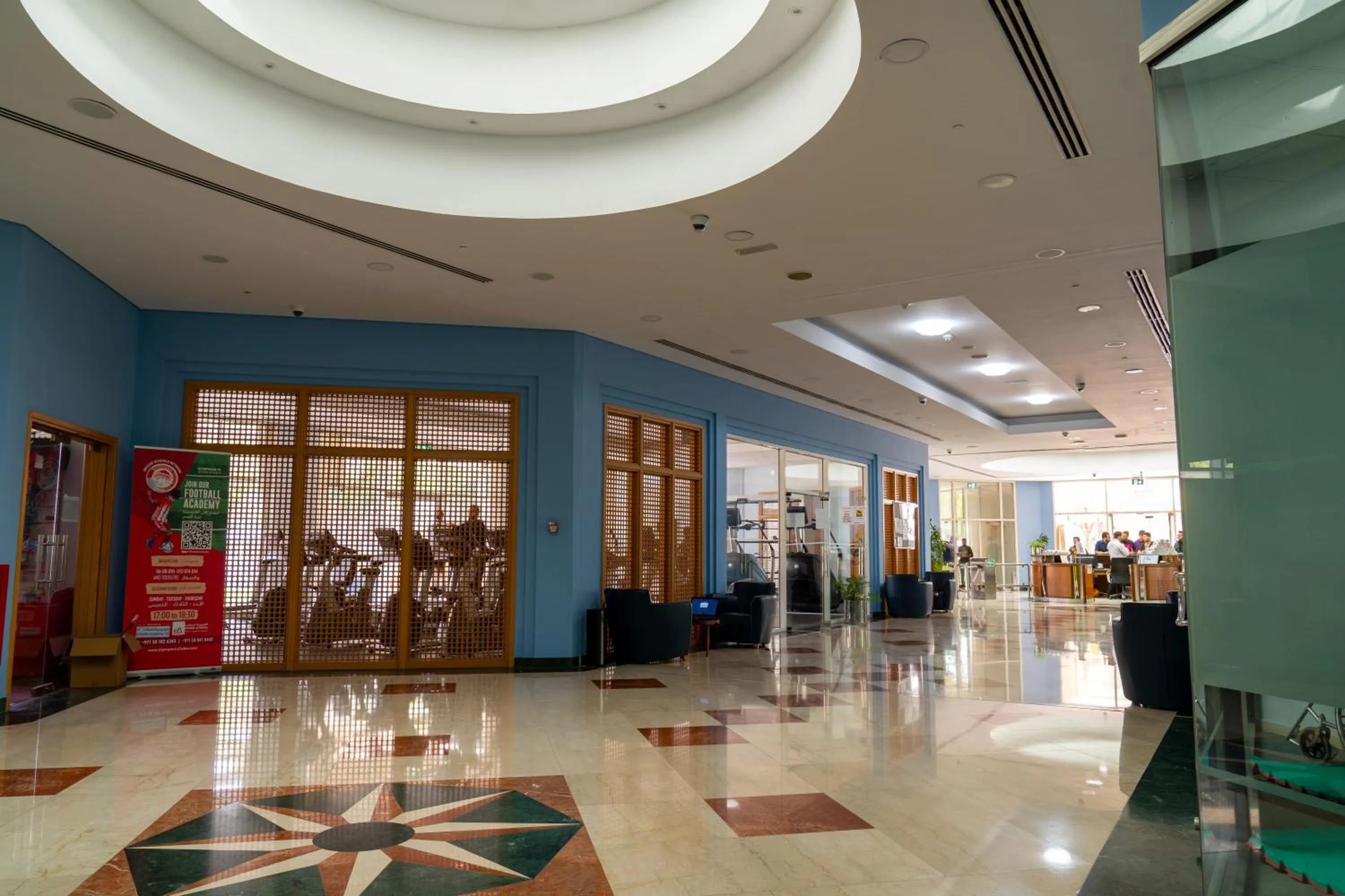 Facade/entrance in eStay Hotel