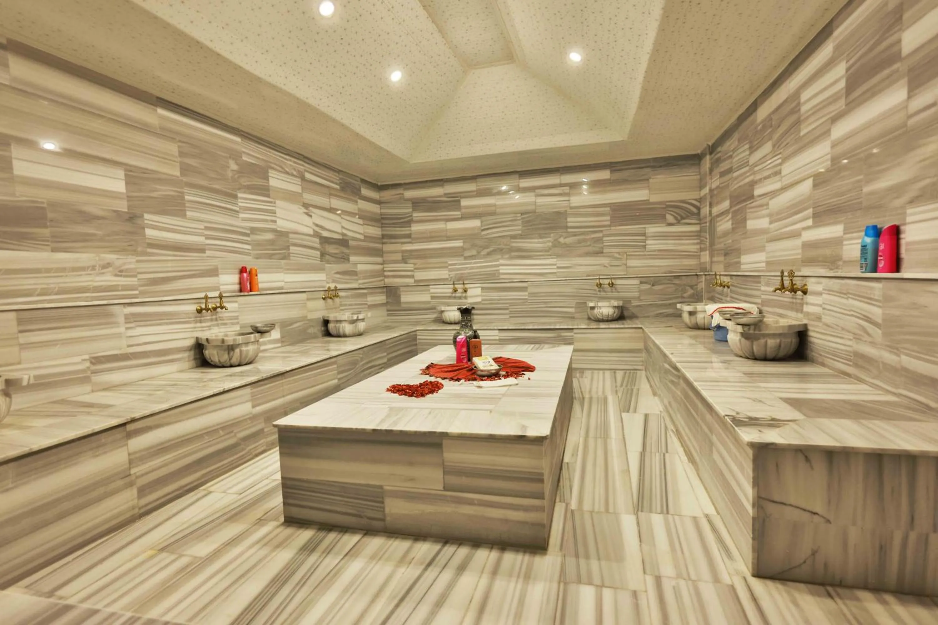 Public Bath in Garden Suites Hotel Cappadocia