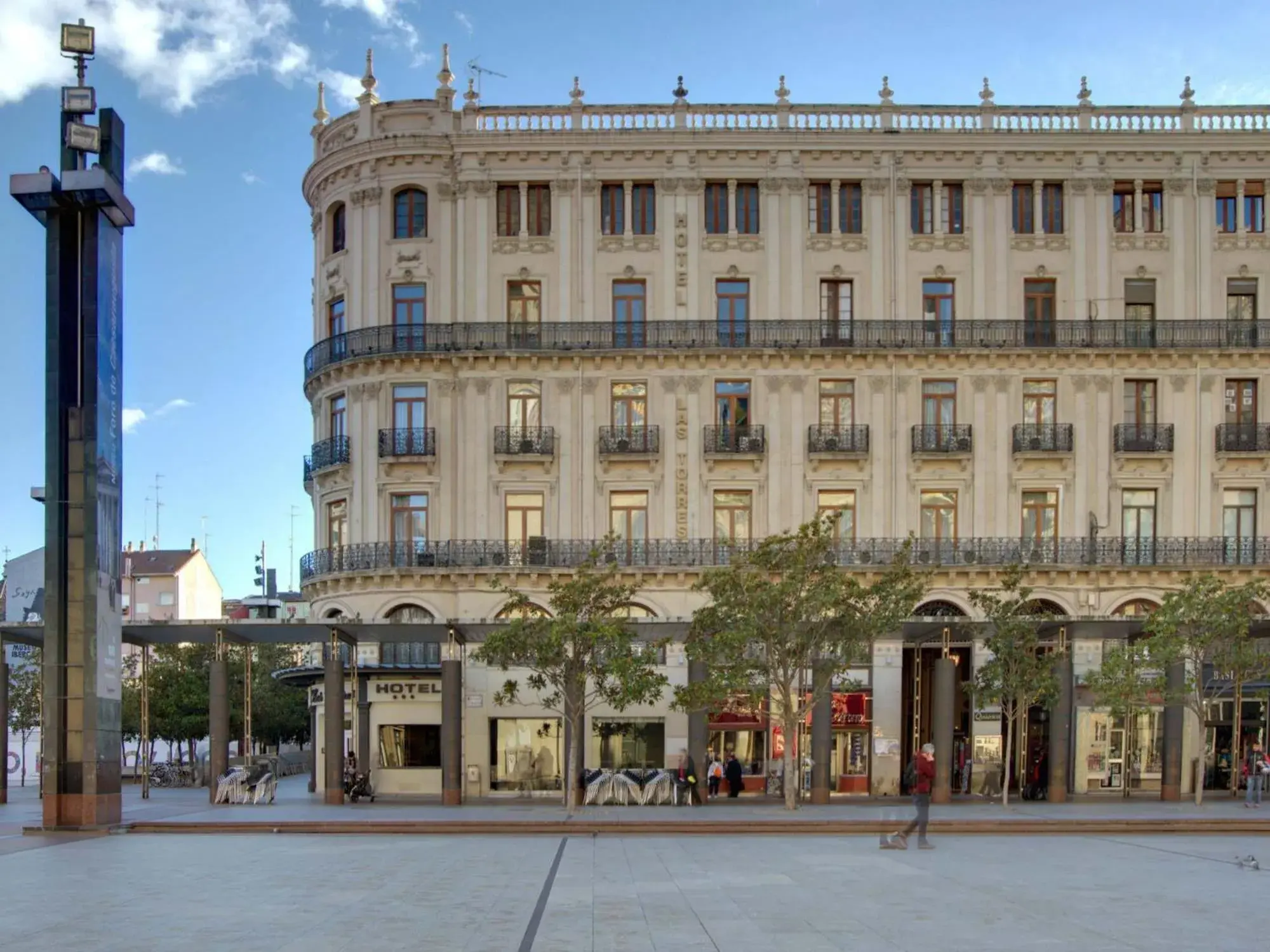 Property building in Hotel Pilar Plaza Property building in Hotel Pilar Plaza