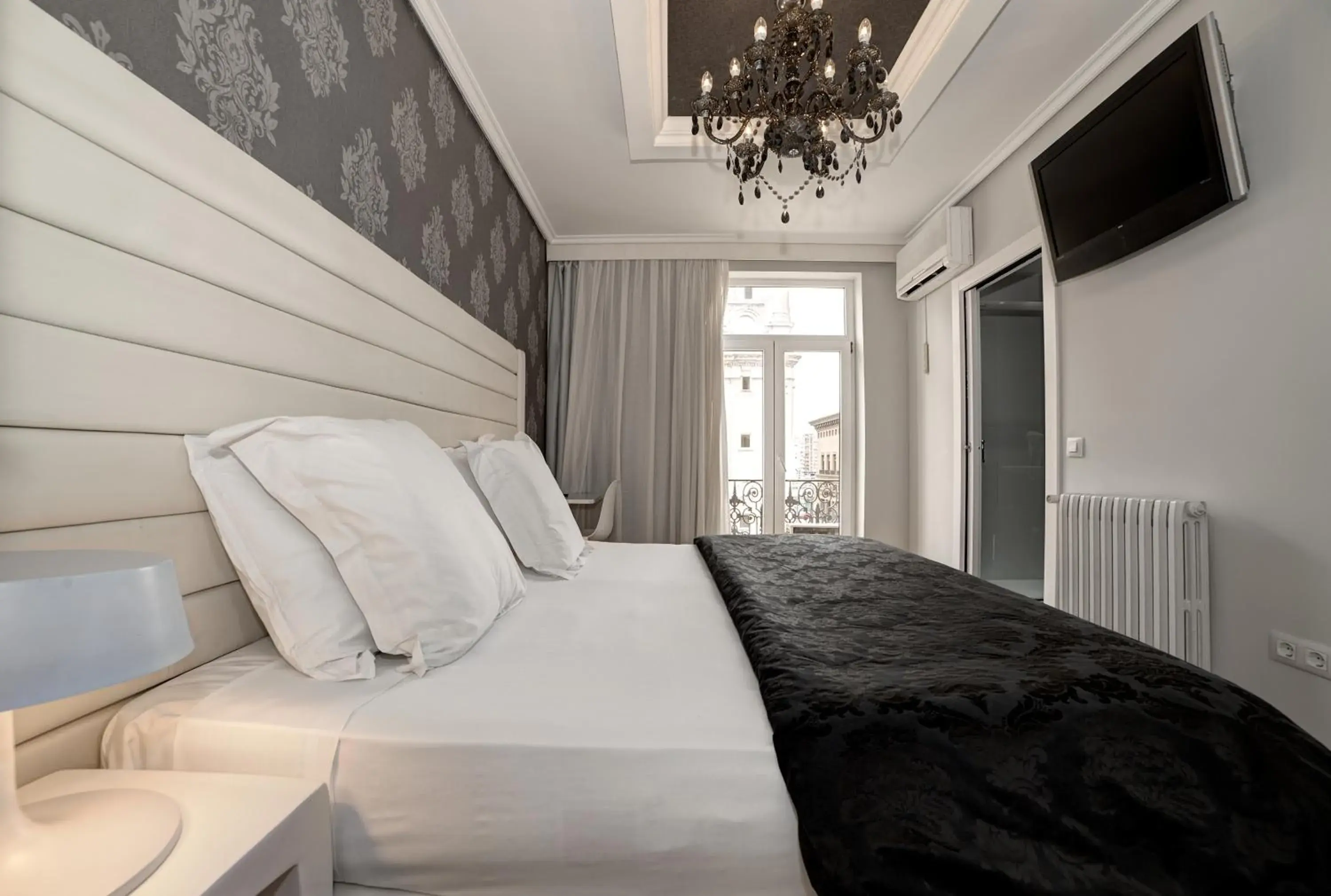 Day, Bed in Hotel Pilar Plaza Day, Bed in Hotel Pilar Plaza