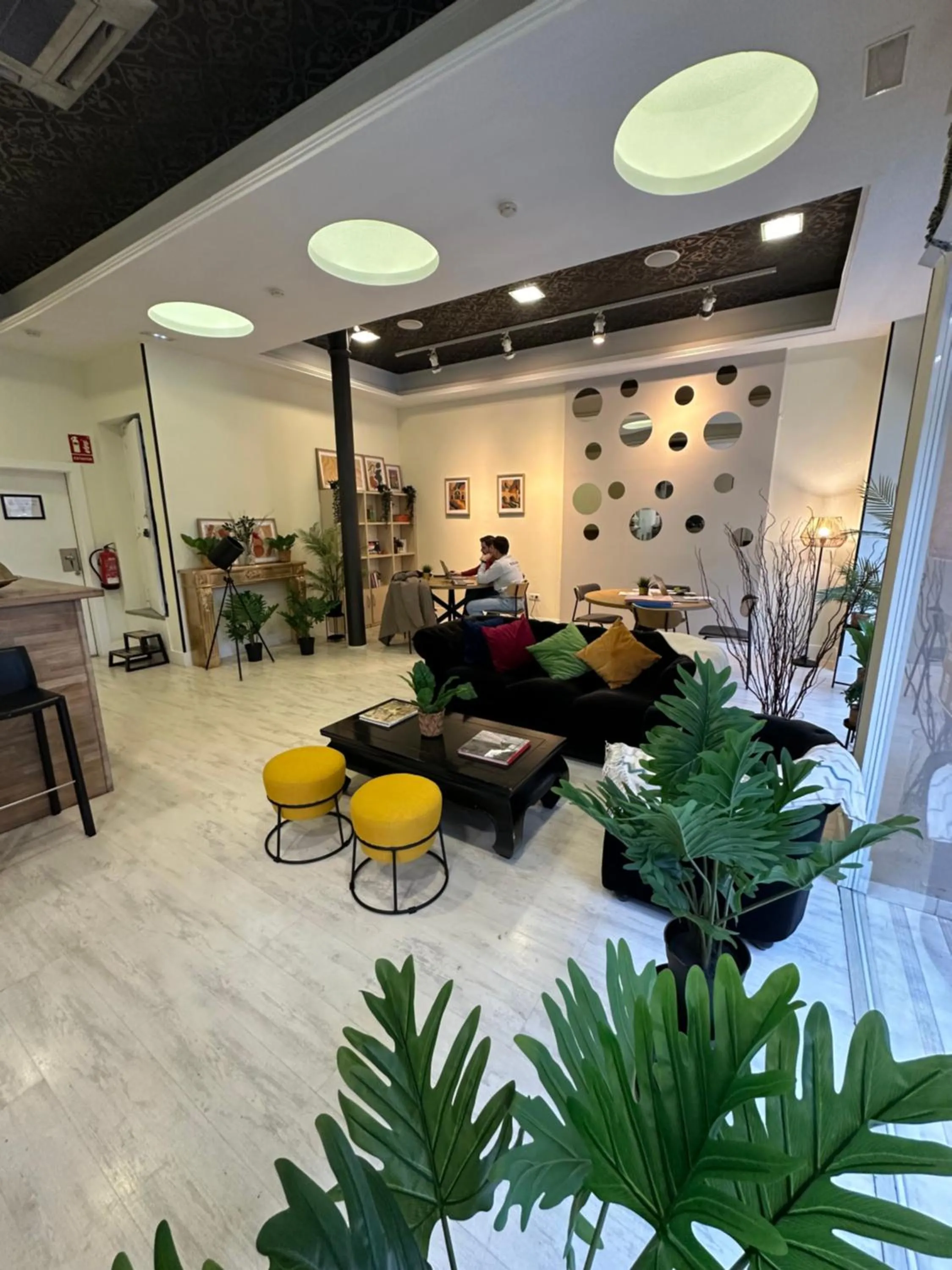 Seating area in Hotel Pilar Plaza