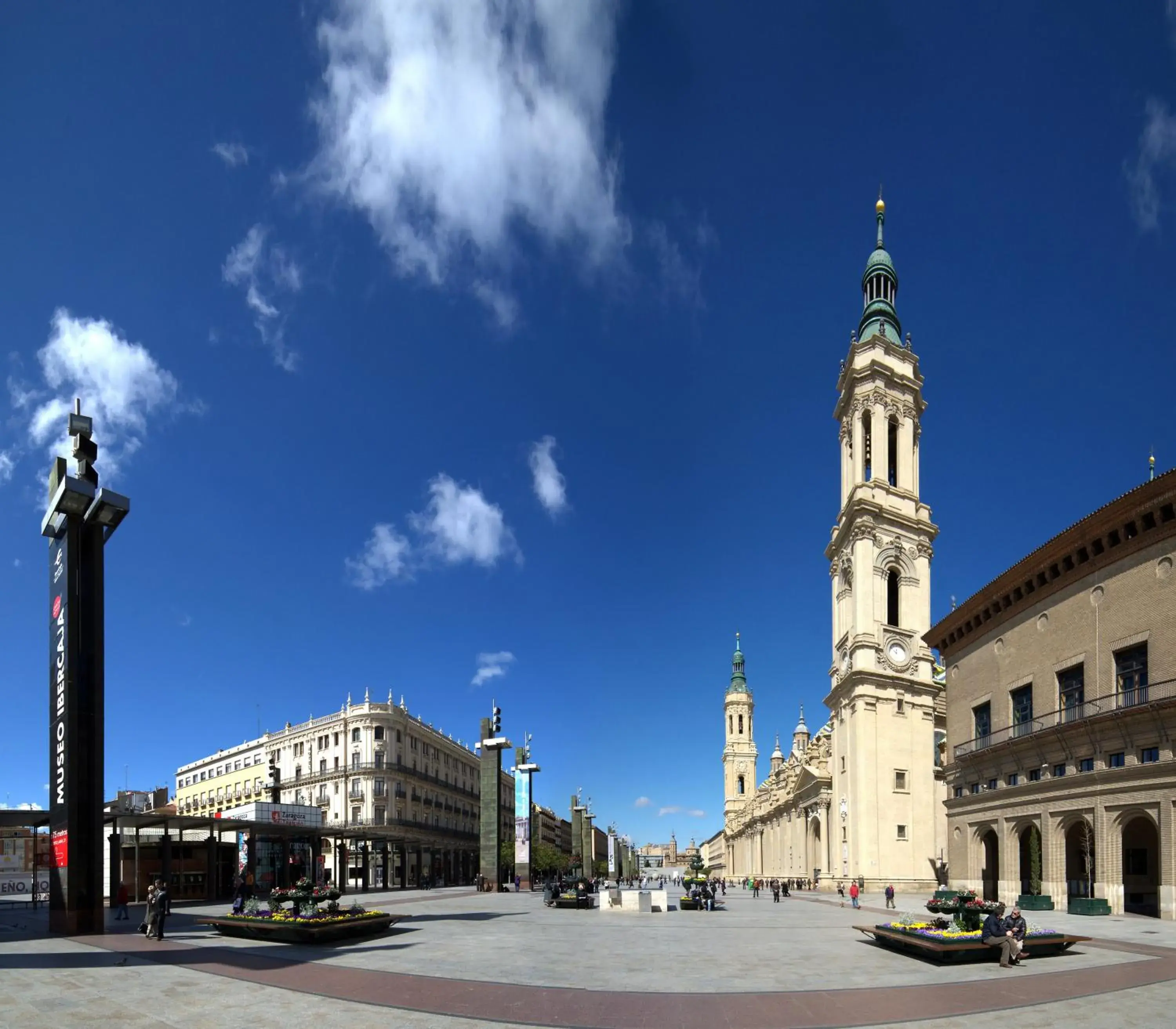 Facade/entrance in Hotel Pilar Plaza Facade/entrance in Hotel Pilar Plaza