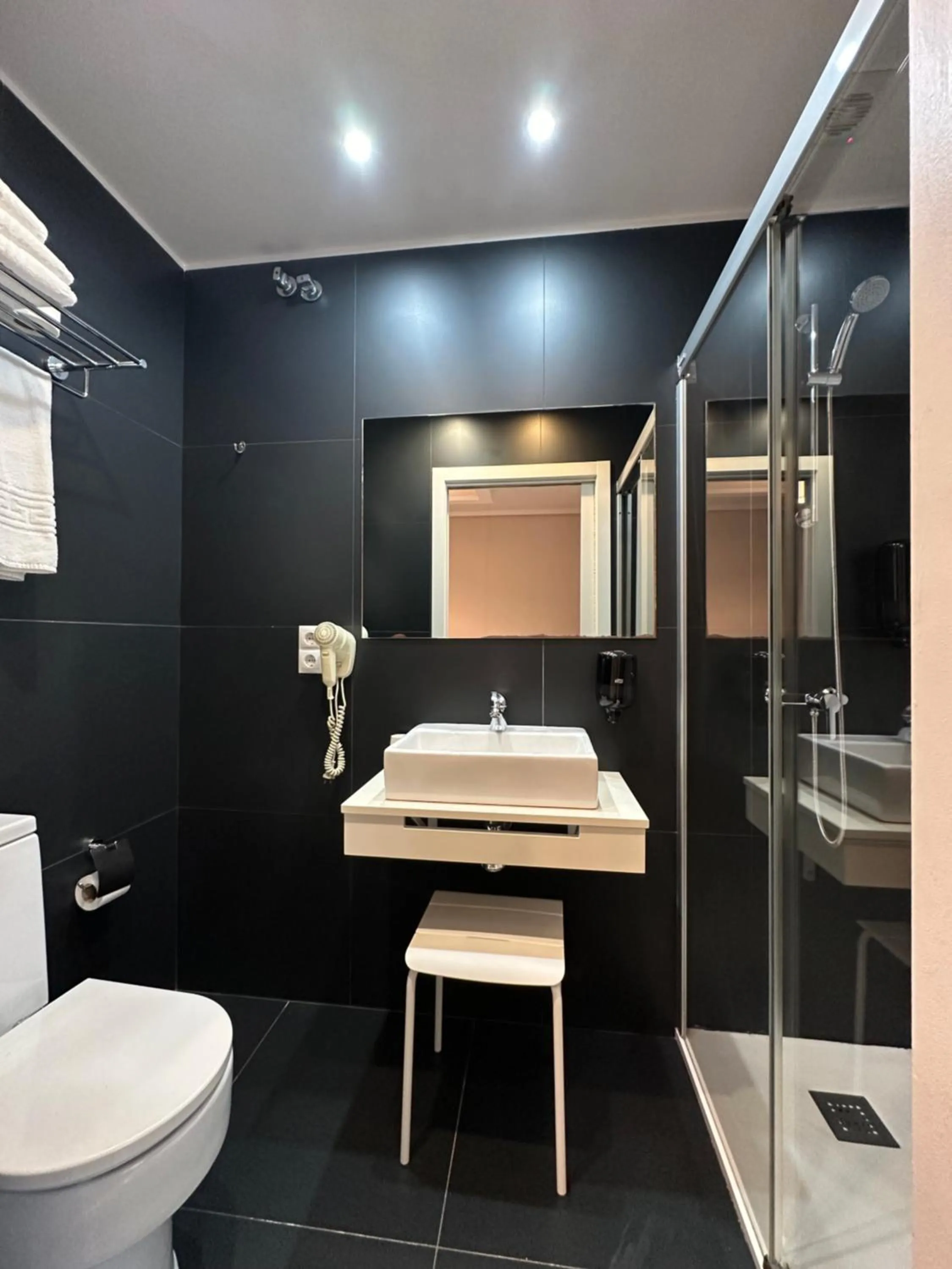 Bathroom in Hotel Pilar Plaza