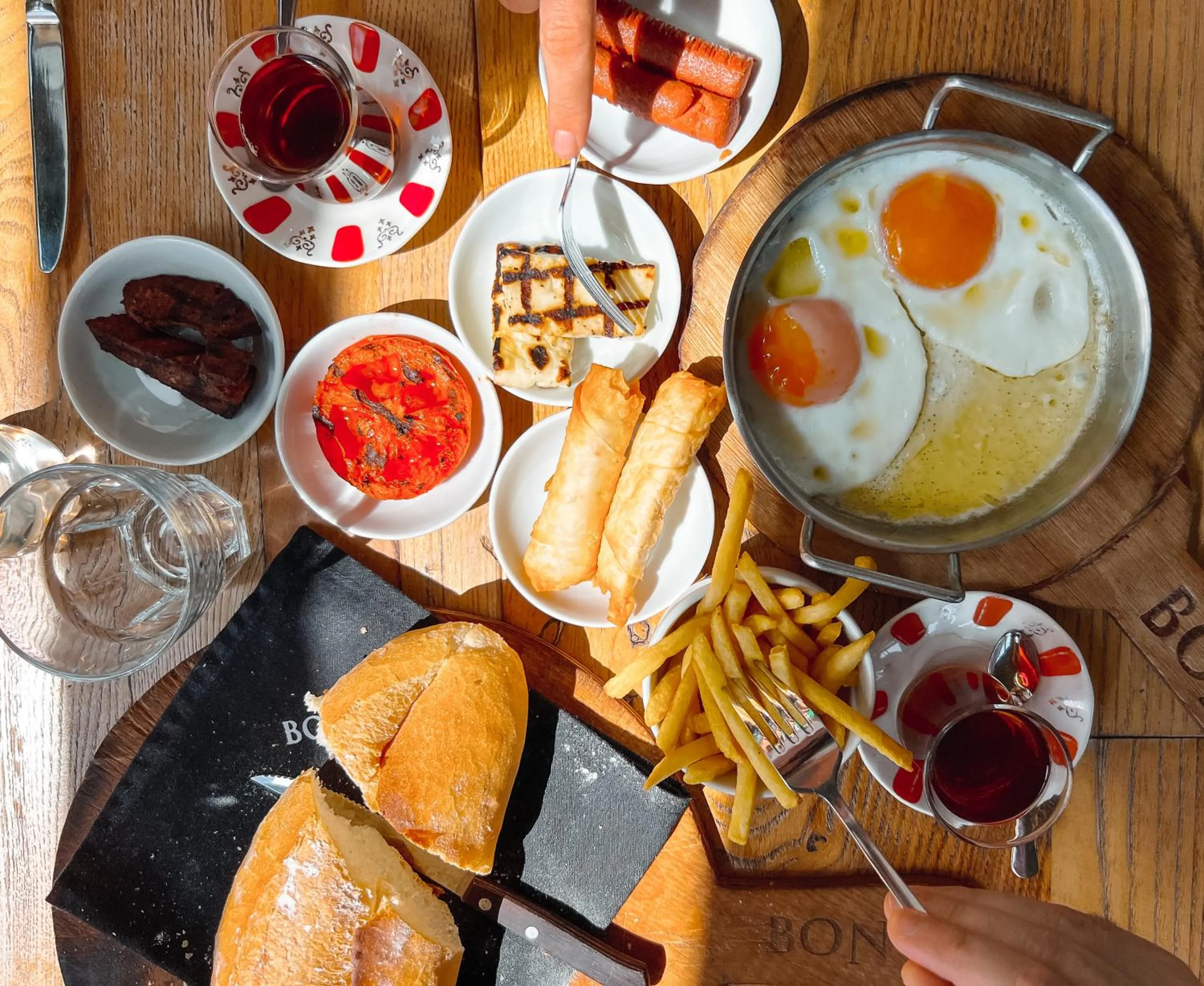 Breakfast in Bono Residence