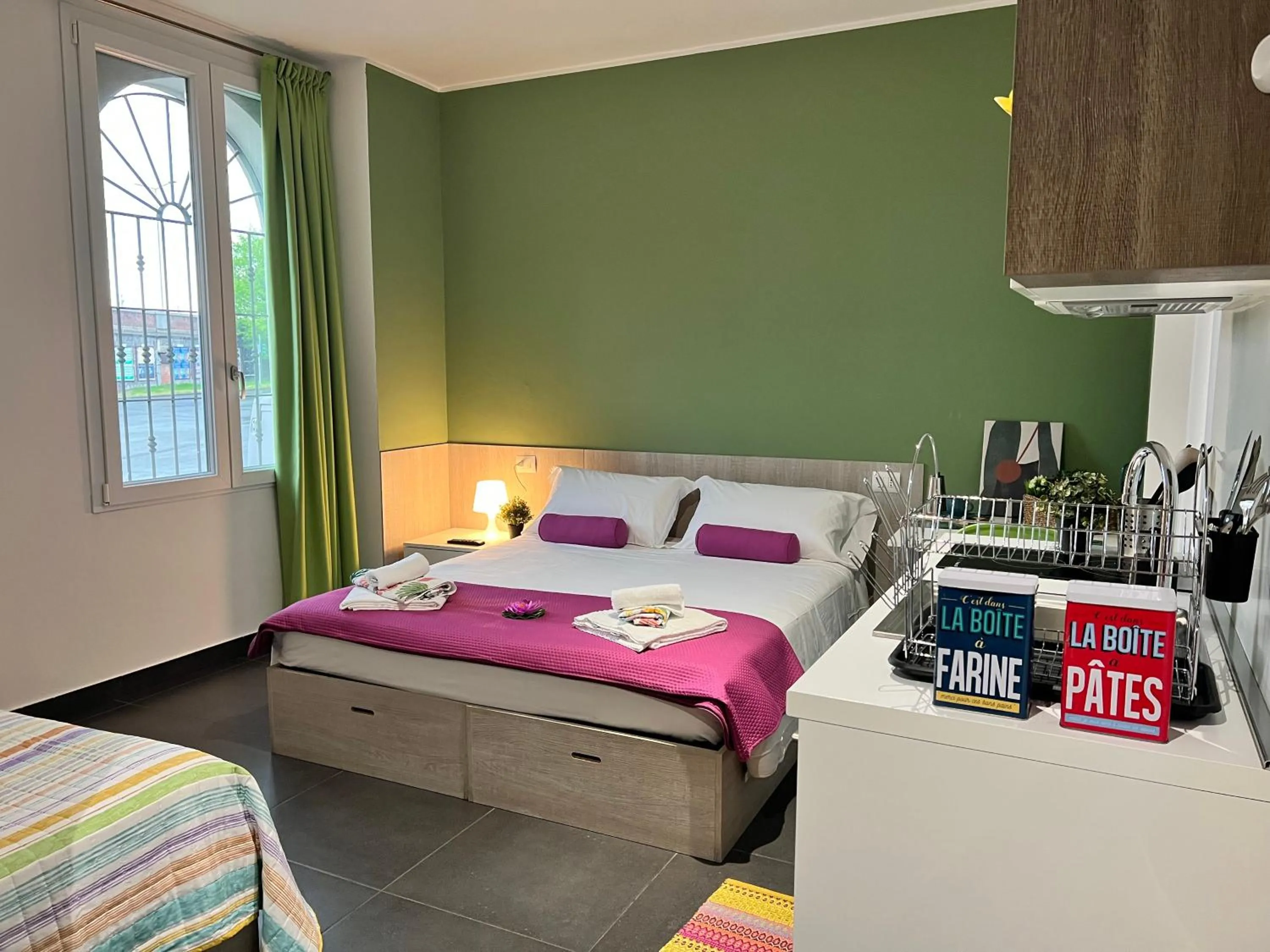 Kitchen or kitchenette, Bed in Bnbook Residence Matteotti