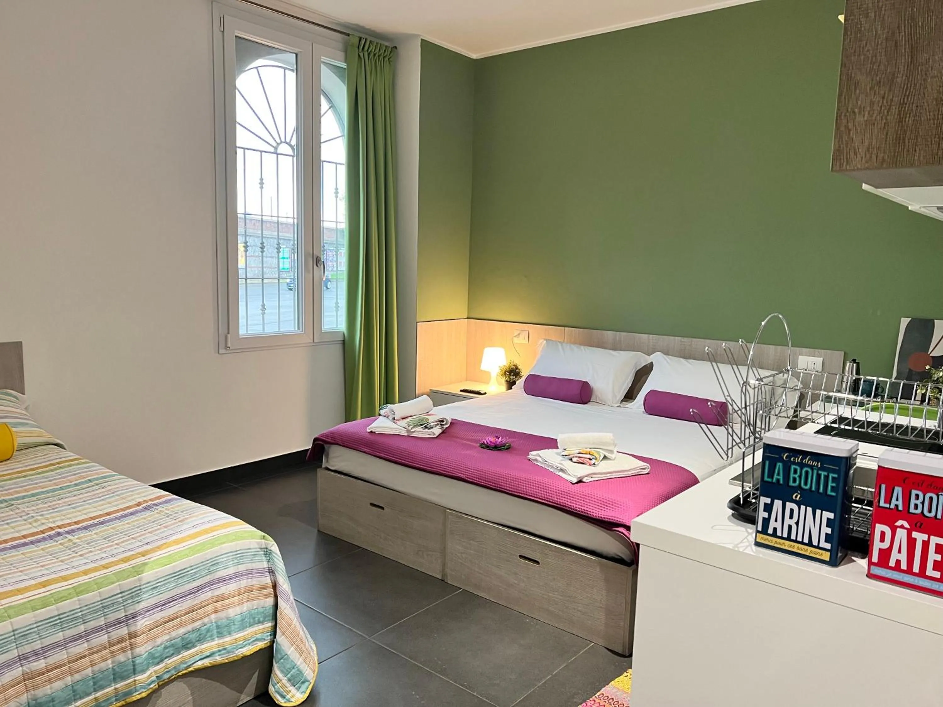 Kitchen or kitchenette, Bed in Bnbook Residence Matteotti
