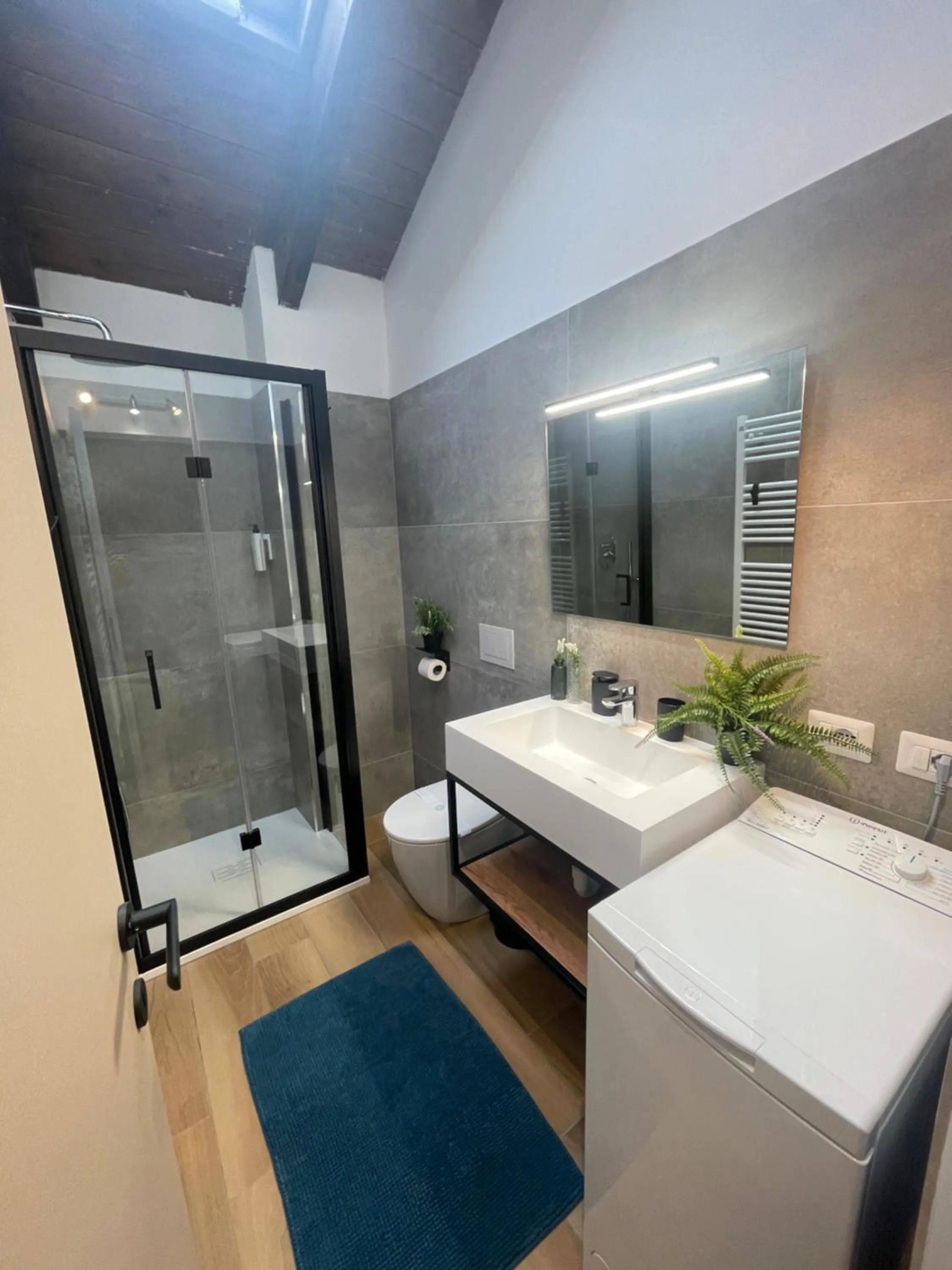 Shower, Bed in Bnbook Residence Matteotti