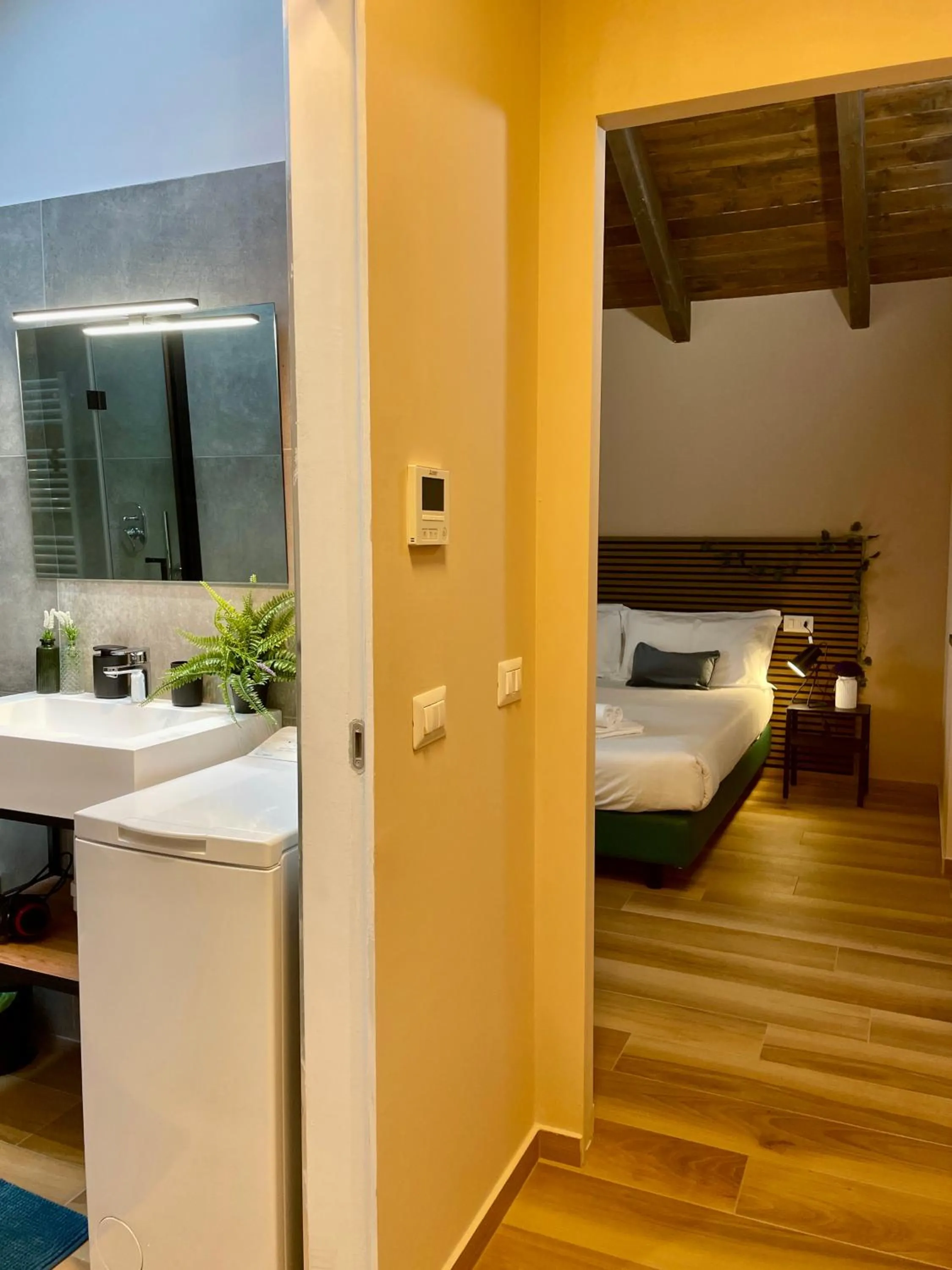 Bathroom, Bed in Bnbook Residence Matteotti