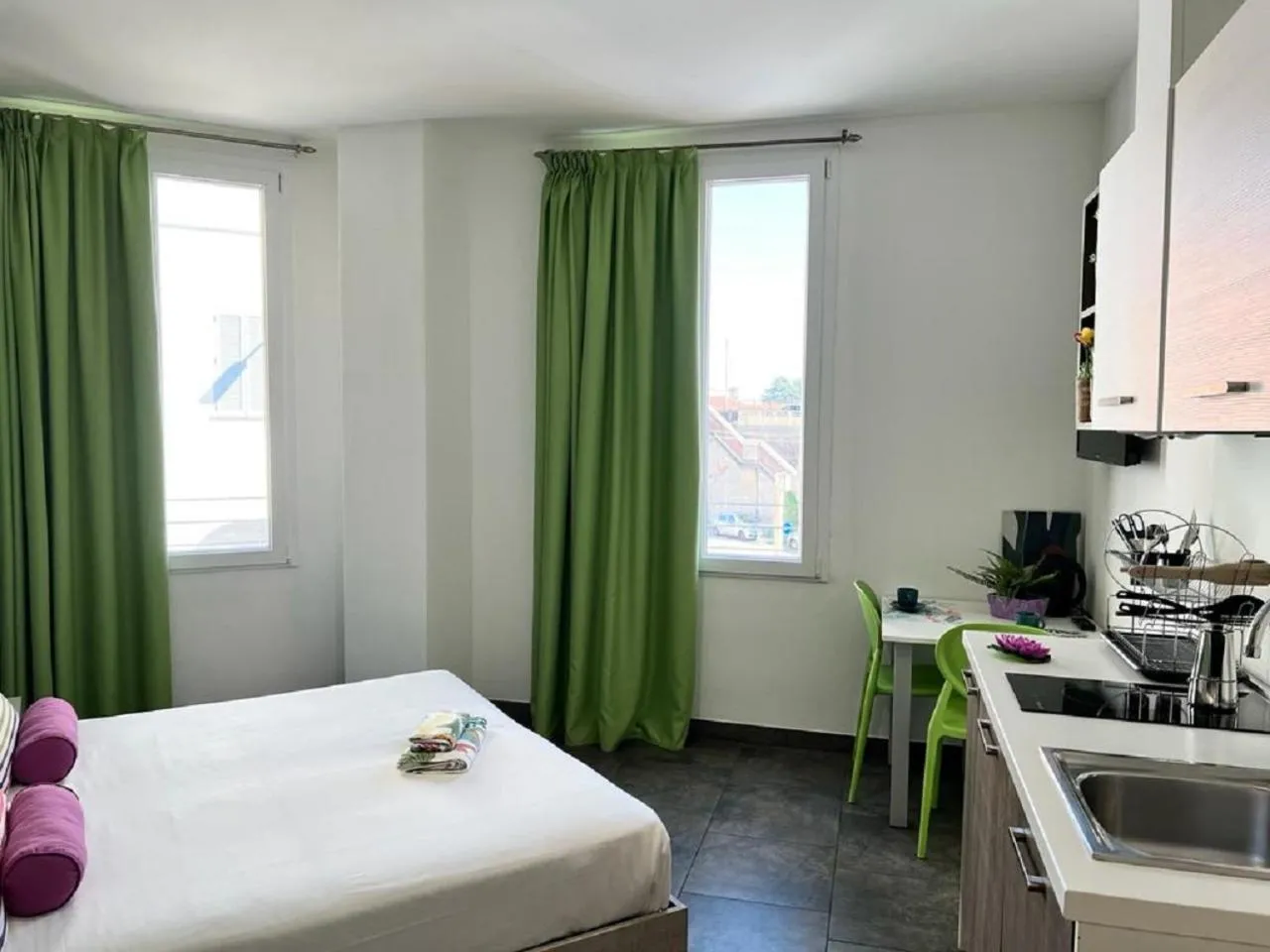 Photo of the whole room, Bed in Bnbook Residence Matteotti