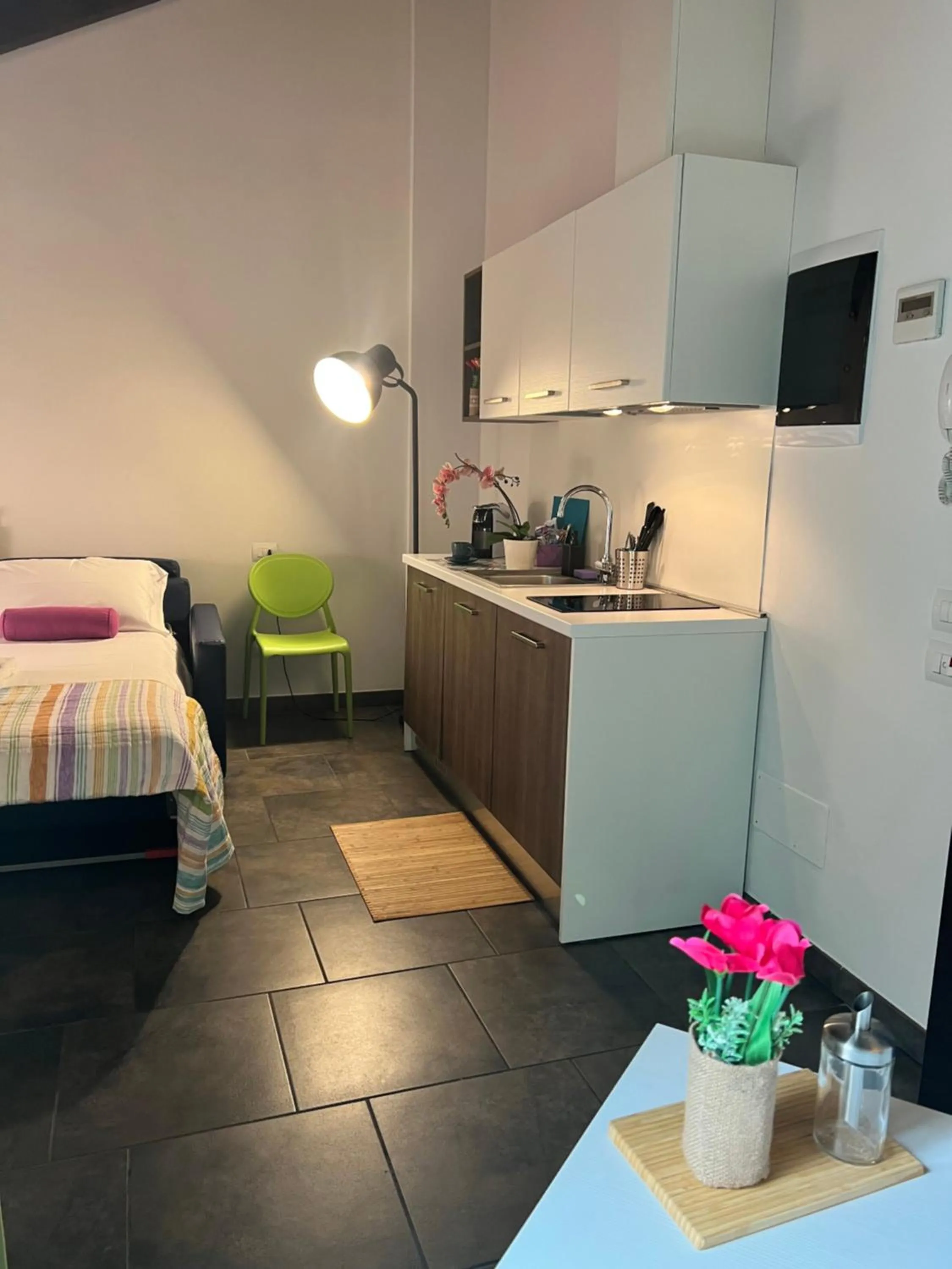 Kitchen or kitchenette, Bed in Bnbook Residence Matteotti