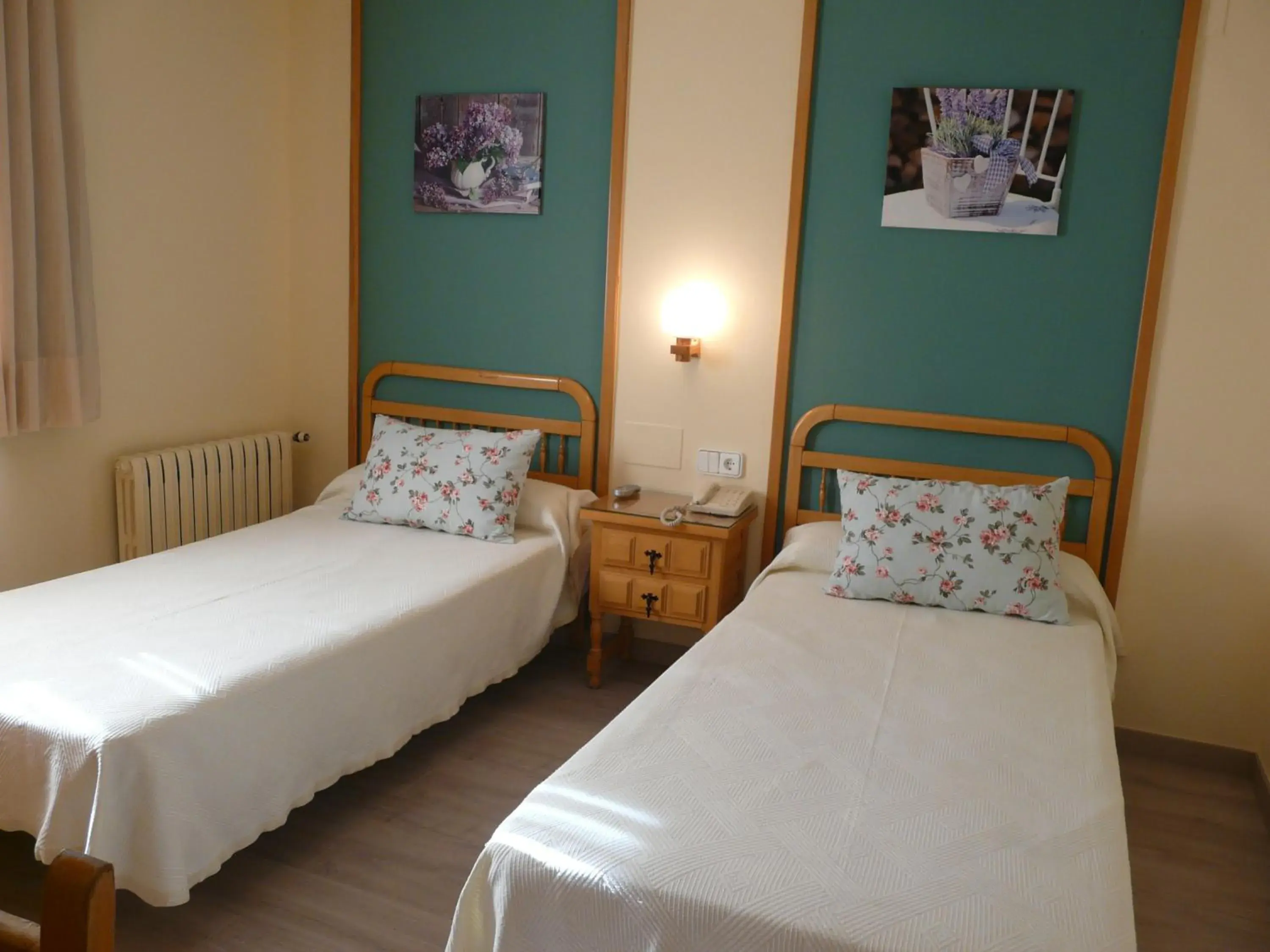 Bed in Hotel Nice Bed in Hotel Nice