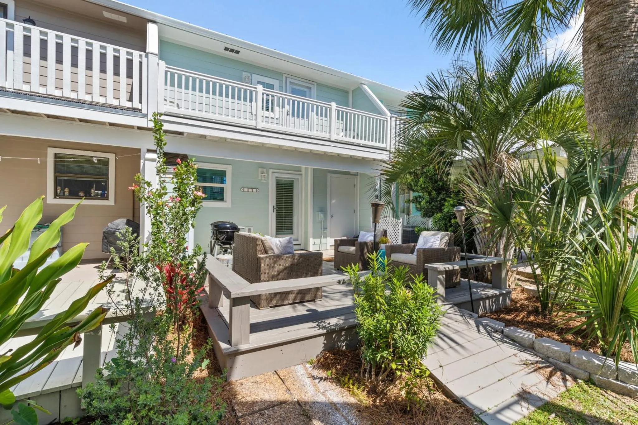 Property building in 140 Feet To White Sandy Beaches! Newly Renovated! Pool! Grill!