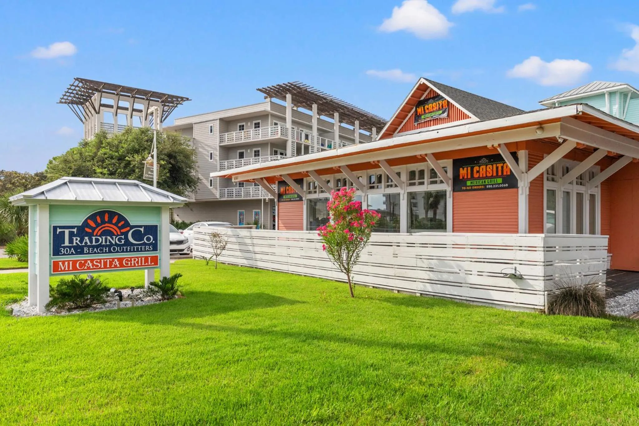 Property building in 24 York Lane | Edgewater Escape