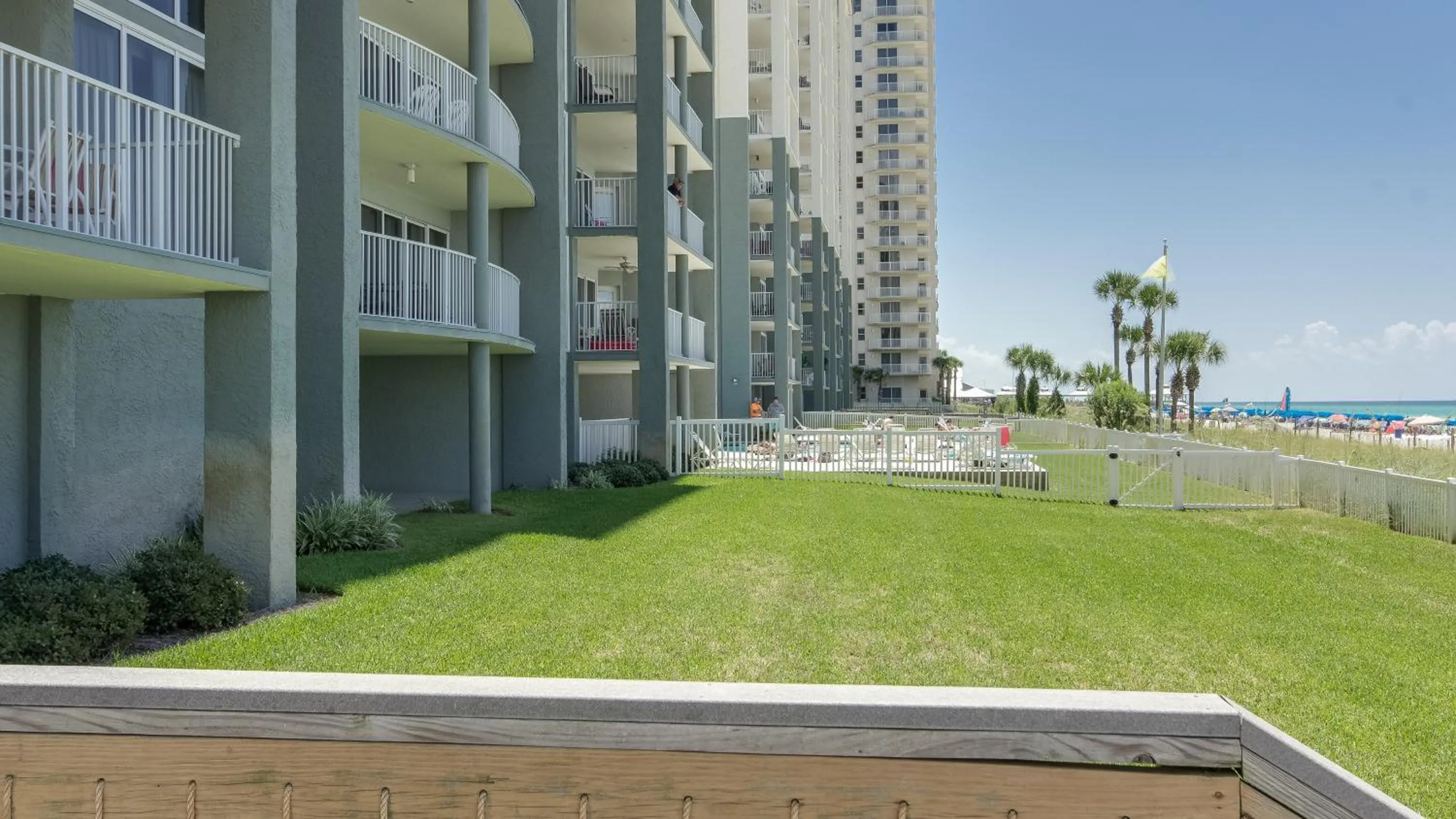 The Perfect Escape! Long Beach Resort-8th Floor-Gulf Front with AMAZING views