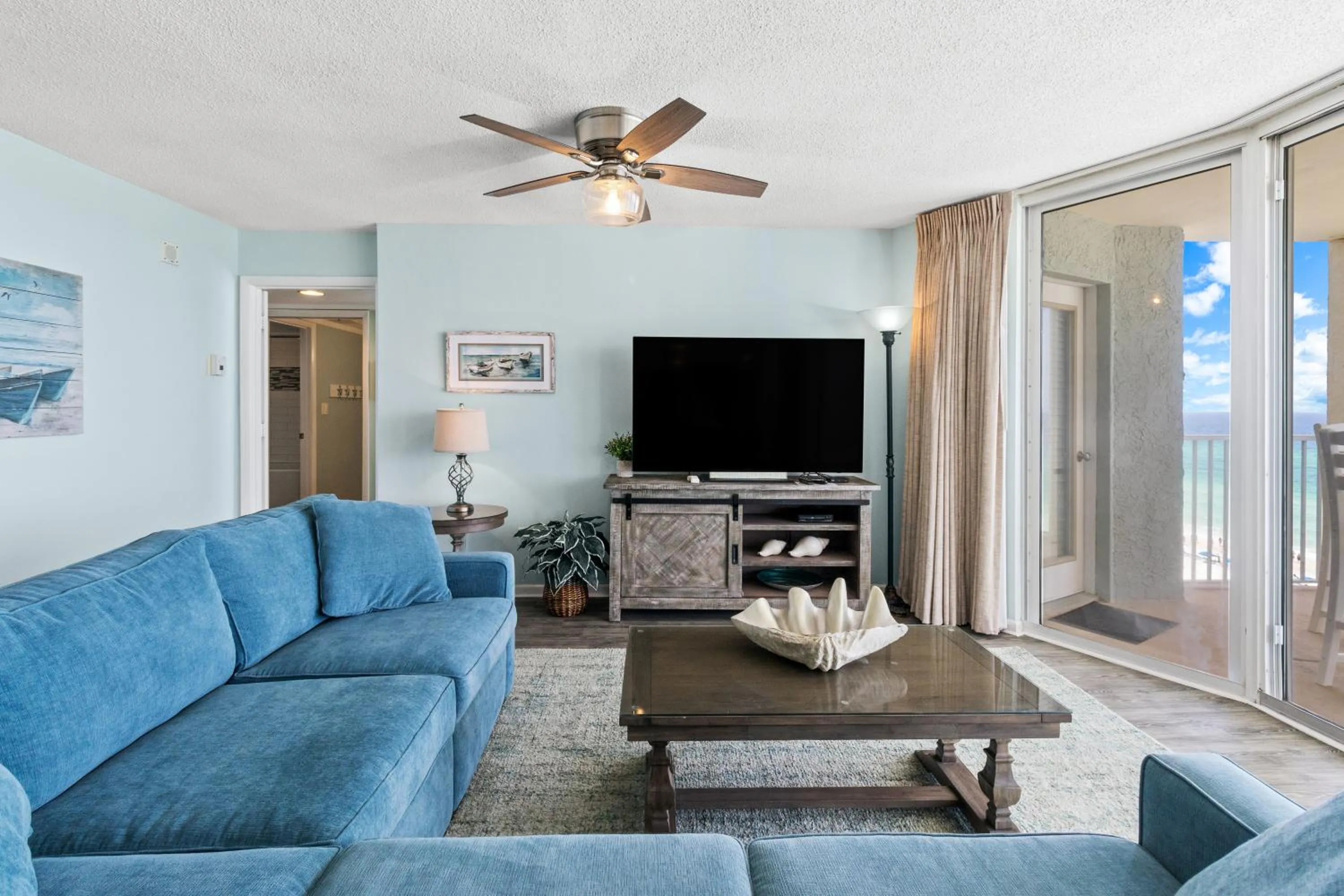Living room in The Perfect Escape! Long Beach Resort-8th Floor-Gulf Front with AMAZING views