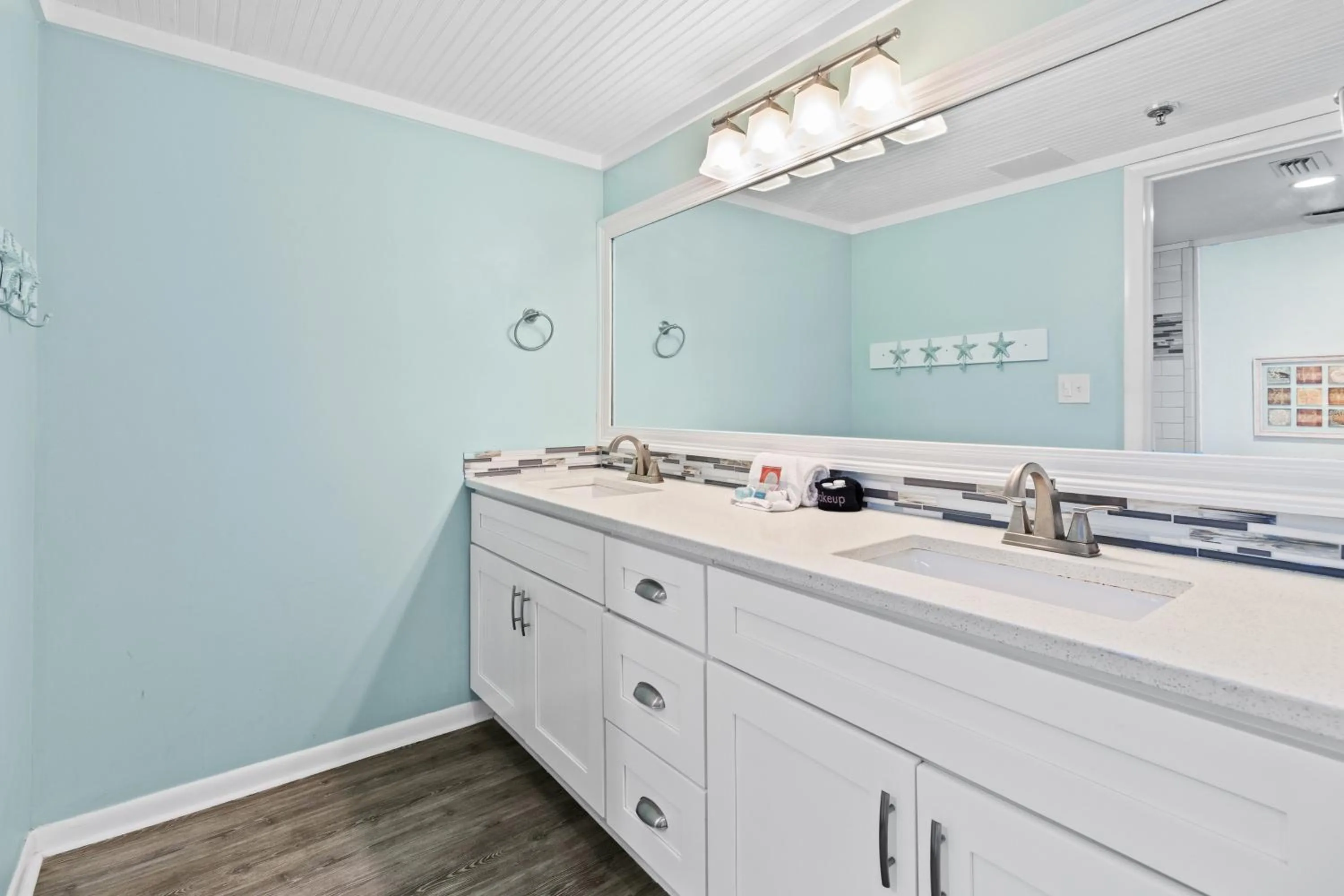 Bathroom in The Perfect Escape! Long Beach Resort-8th Floor-Gulf Front with AMAZING views