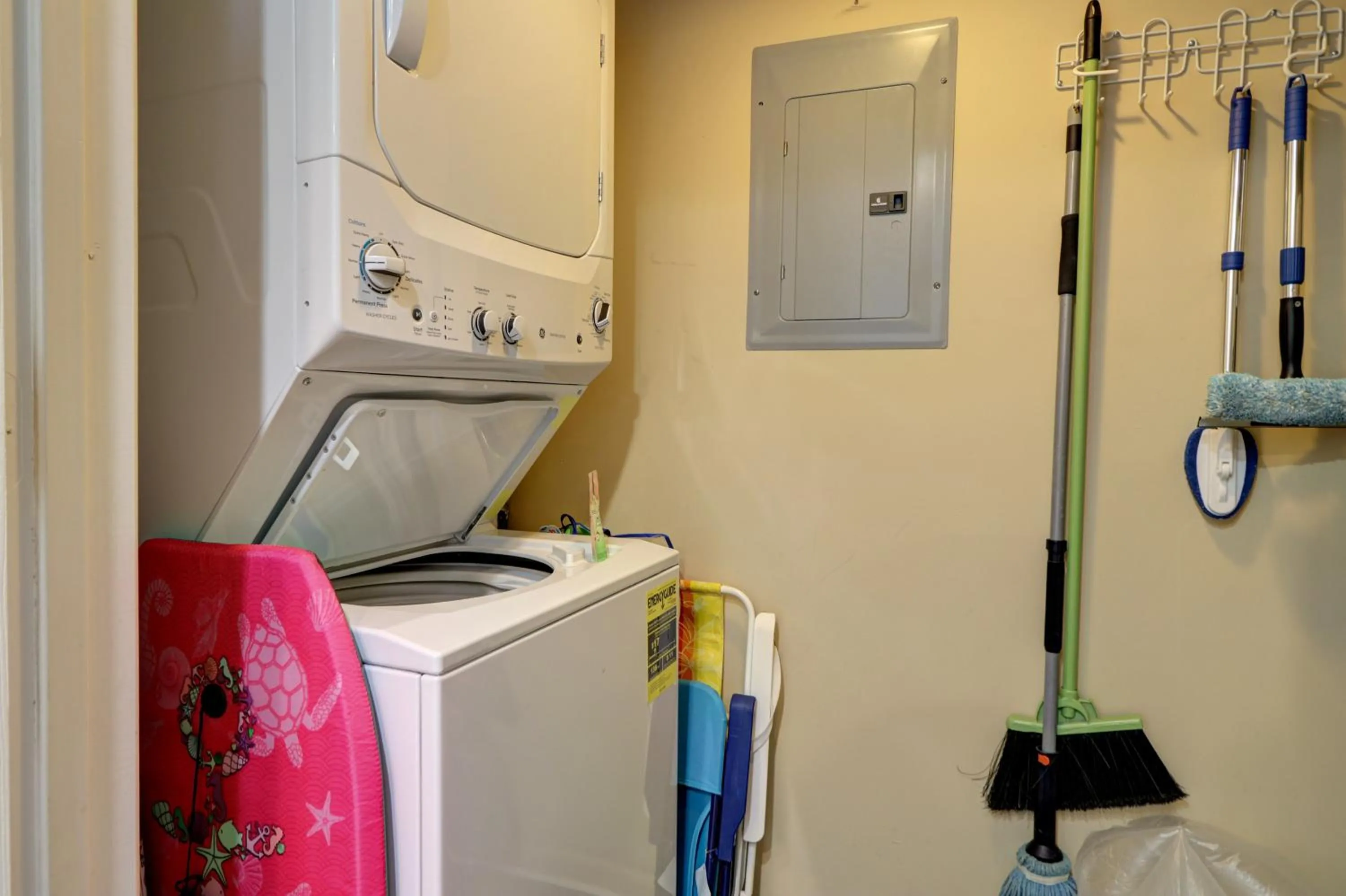 laundry in The Perfect Escape! Long Beach Resort-8th Floor-Gulf Front with AMAZING views