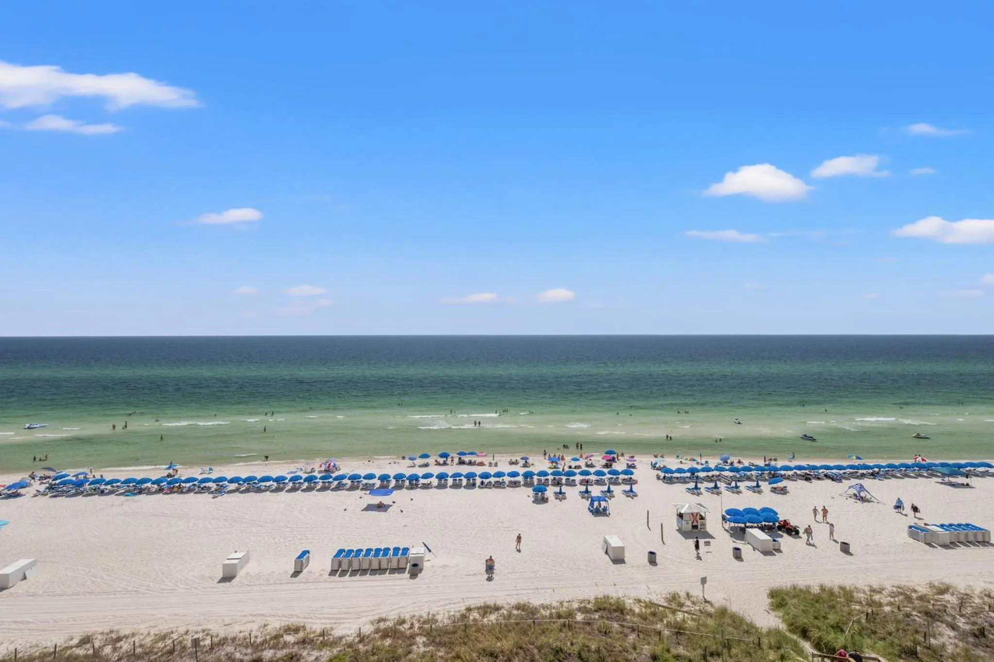 Beach in Emerald Beach Resort by Blue Swell