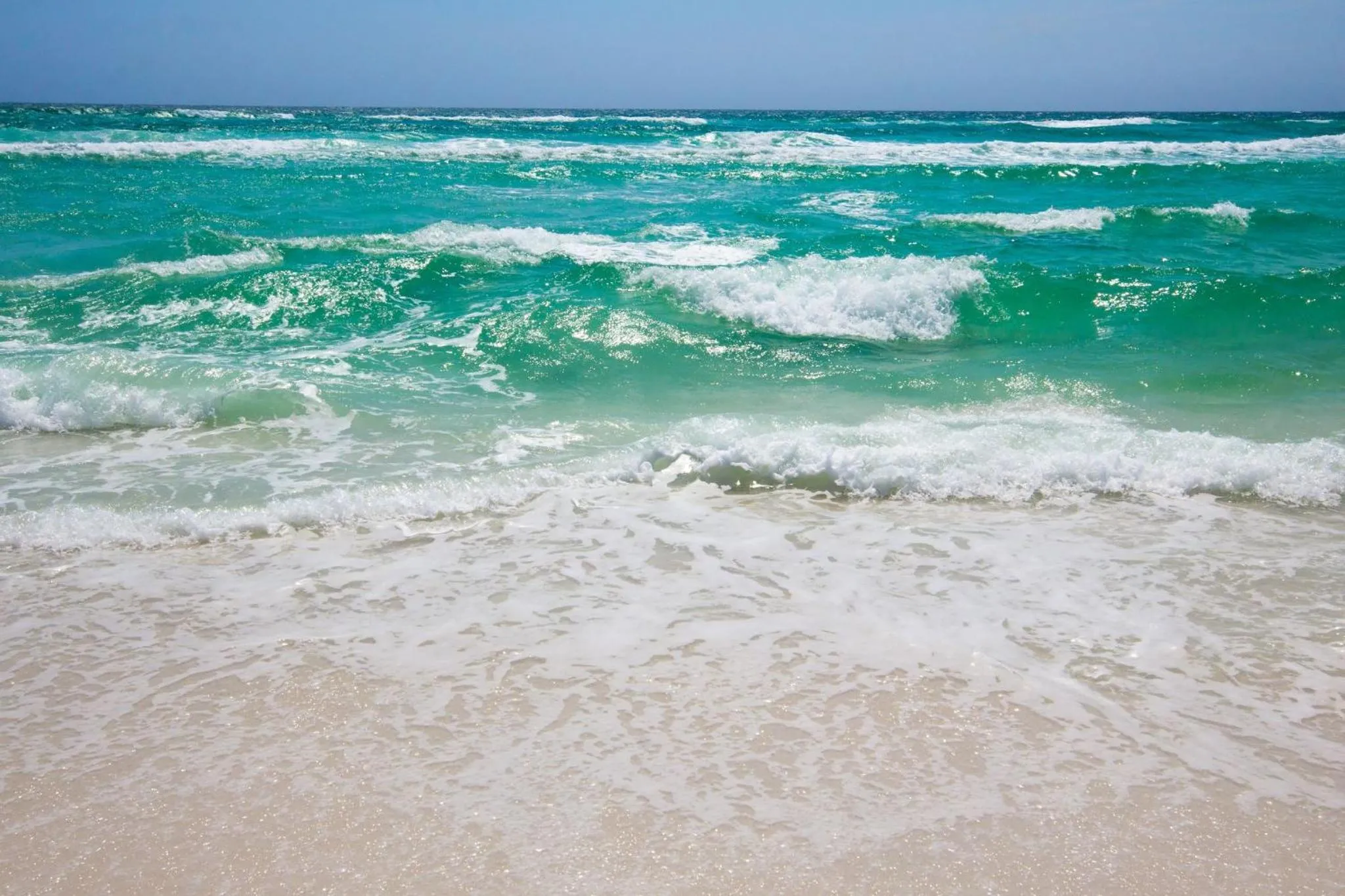 Beach in A Seaside Beauty! Book Now - Lot of Outdoor Living Space