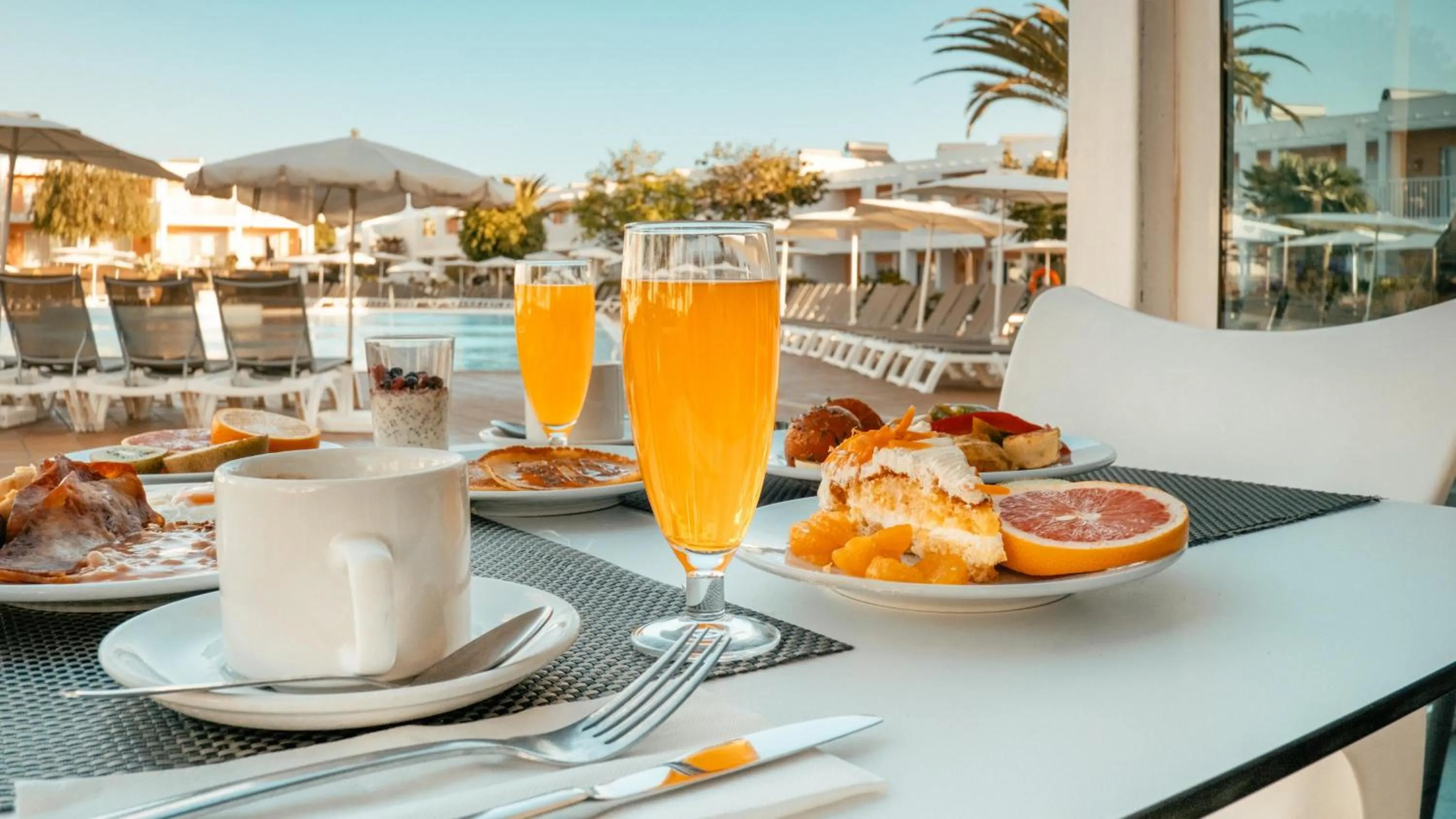 Restaurant/places to eat in Labranda Bahía de Lobos