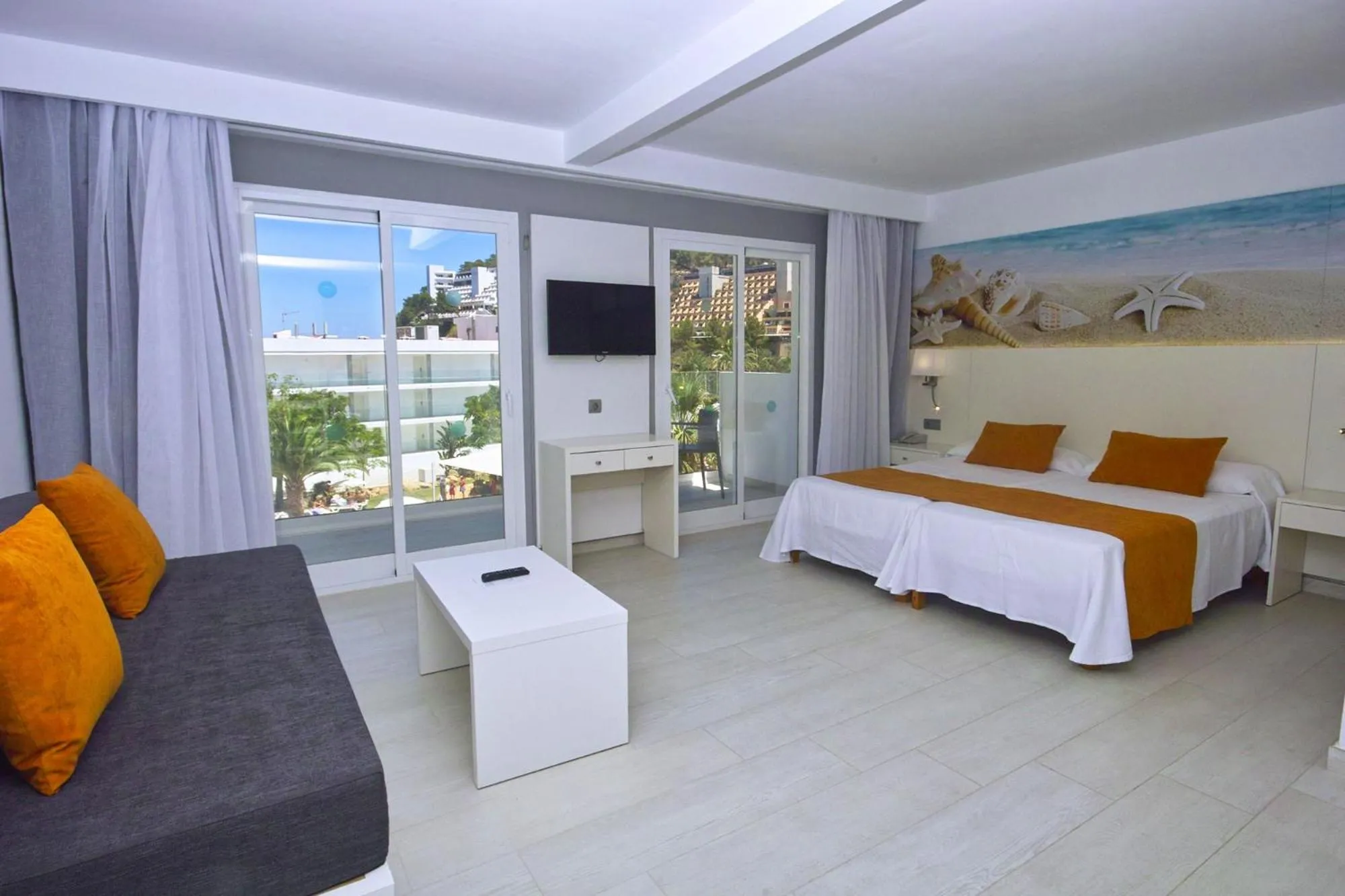 Bed in Balansat Resort