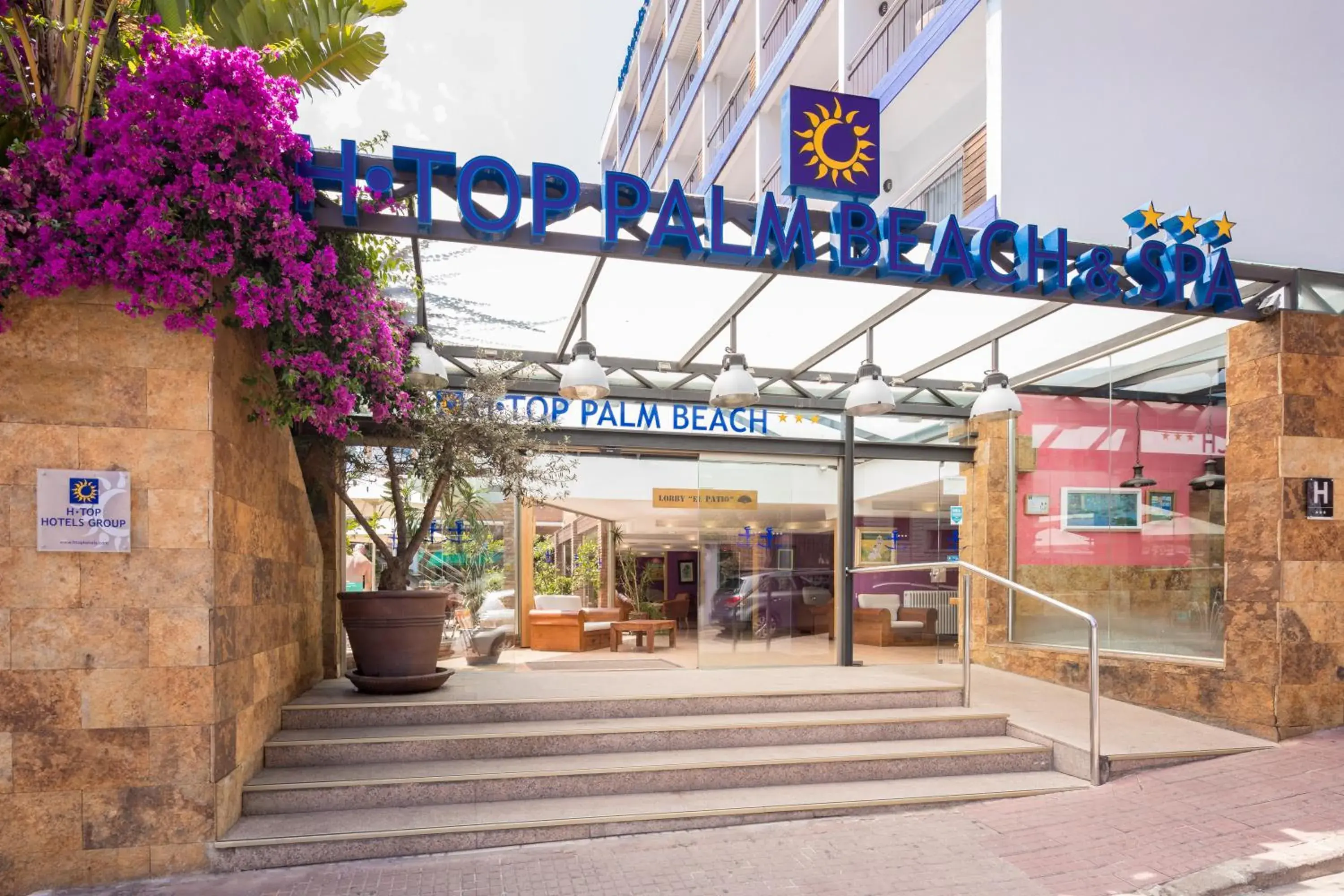 Facade/entrance in htop Palm Beach & SPA #htopEnjoy Facade/entrance in htop Palm Beach & SPA #htopEnjoy