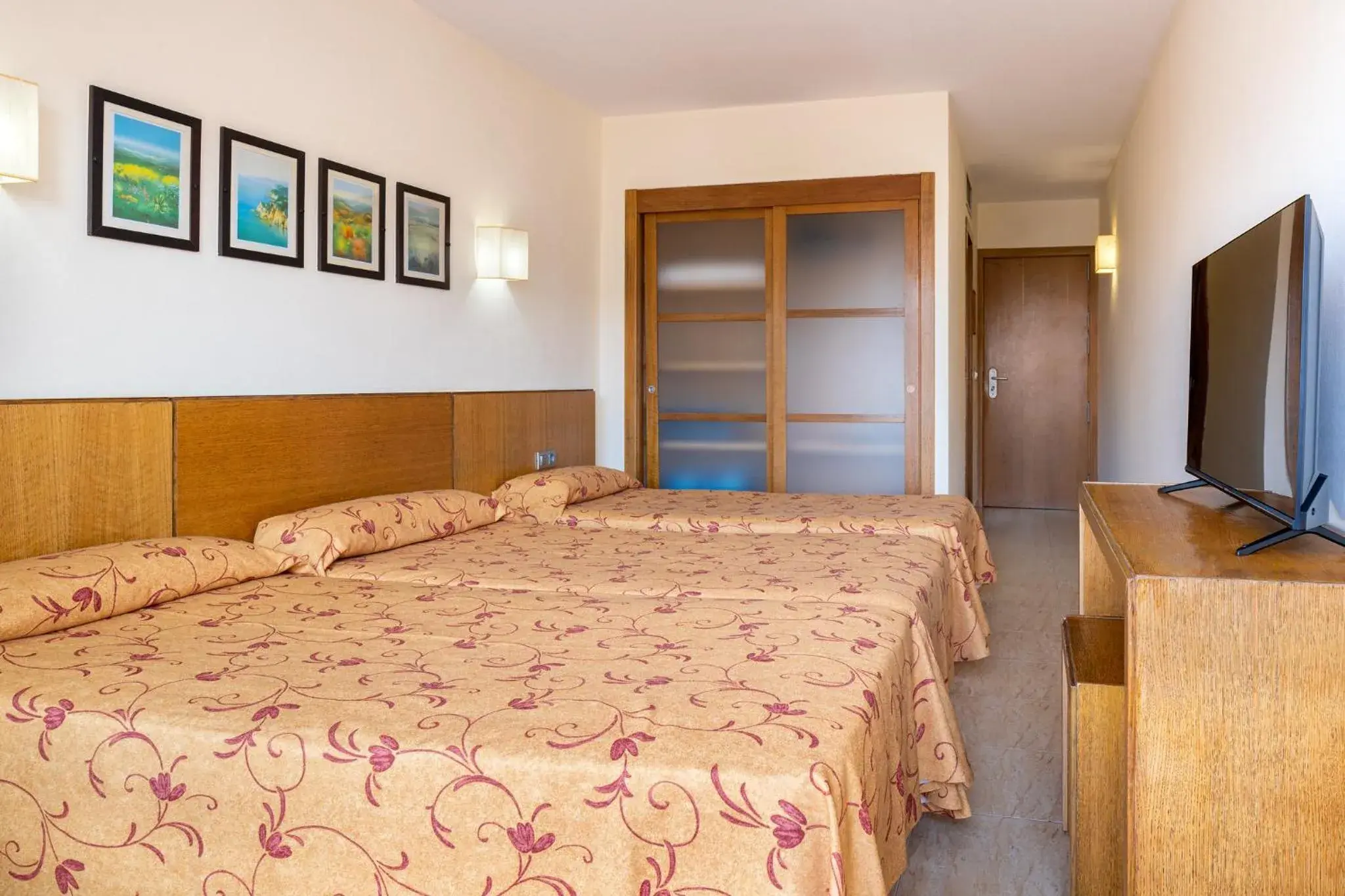 Bed in htop Palm Beach & SPA #htopEnjoy Bed in htop Palm Beach & SPA #htopEnjoy