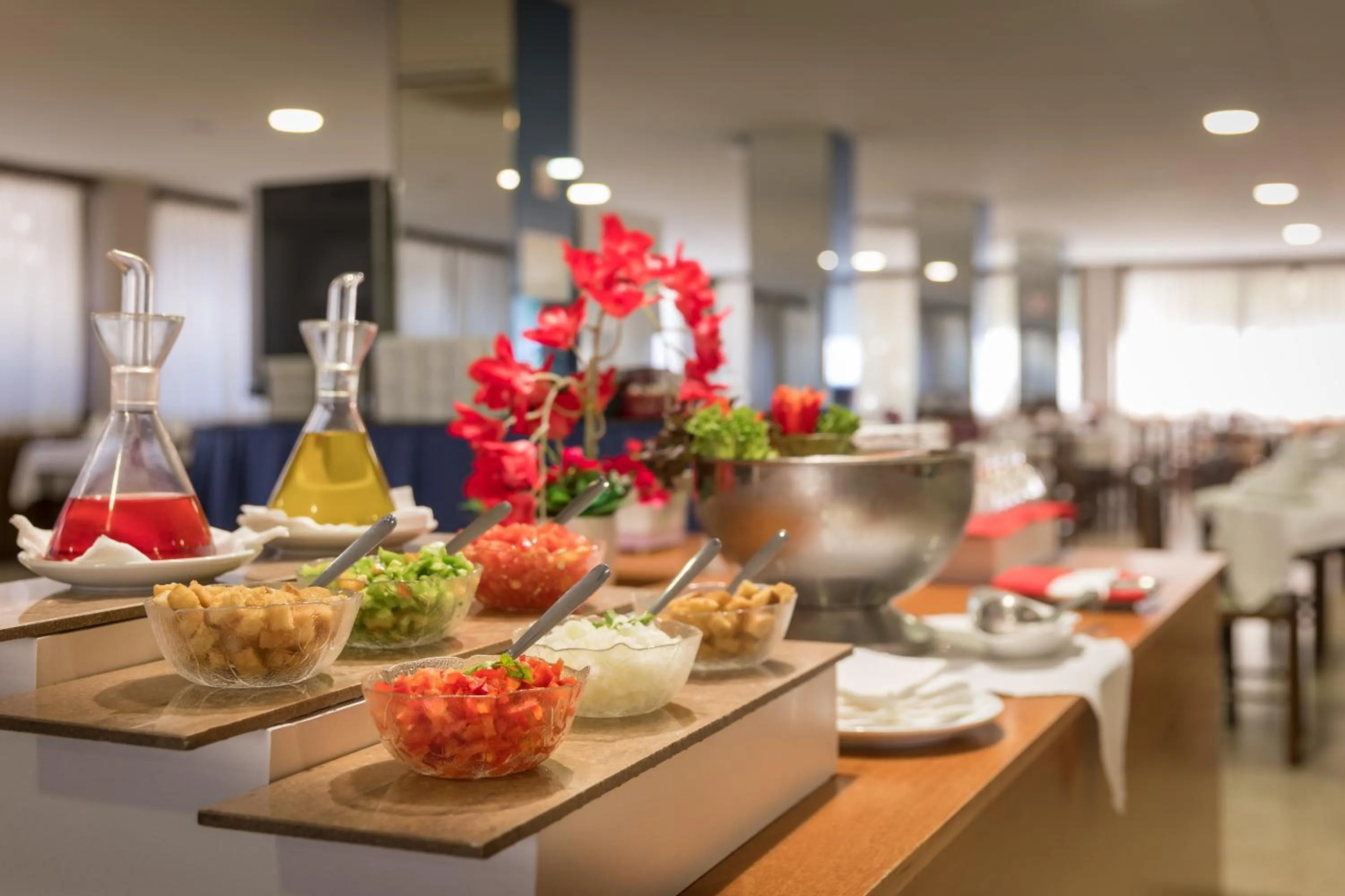 Restaurant/places to eat in htop Palm Beach & SPA #htopEnjoy