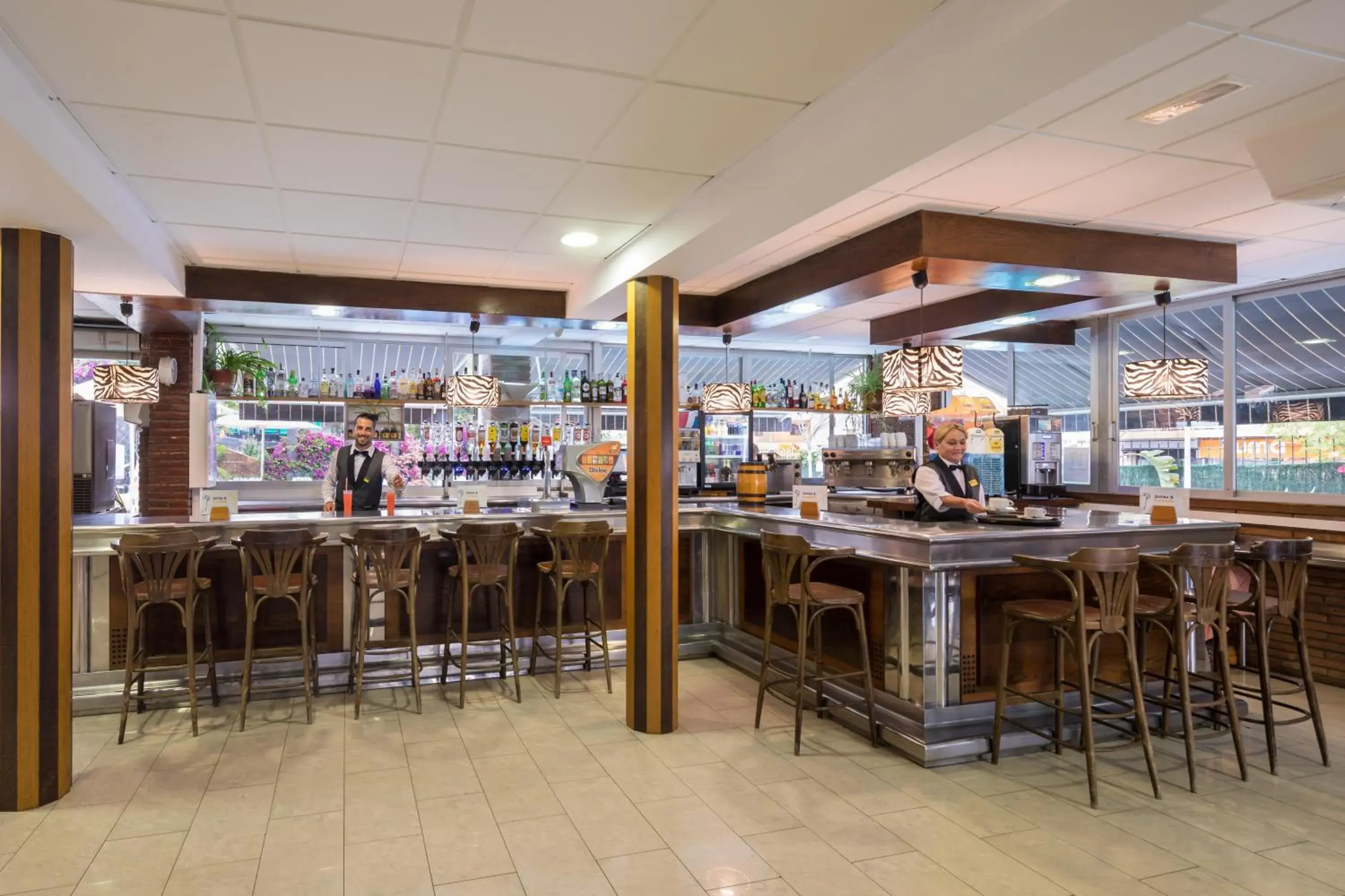 Restaurant/places to eat in htop Palm Beach & SPA #htopEnjoy Restaurant/places to eat in htop Palm Beach & SPA #htopEnjoy