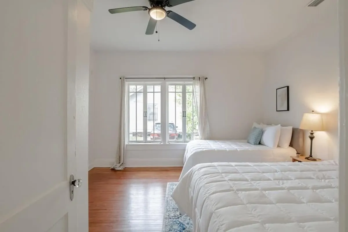 Bed in Mins to Cruise Terminal&Downtown- Sunny Splendor