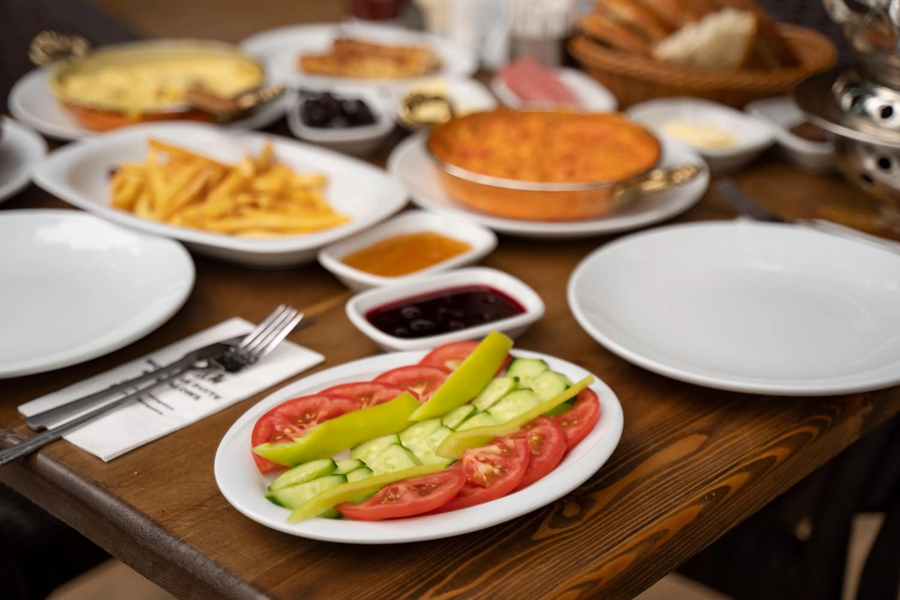 Restaurant/places to eat in Montana Suite Bungalows